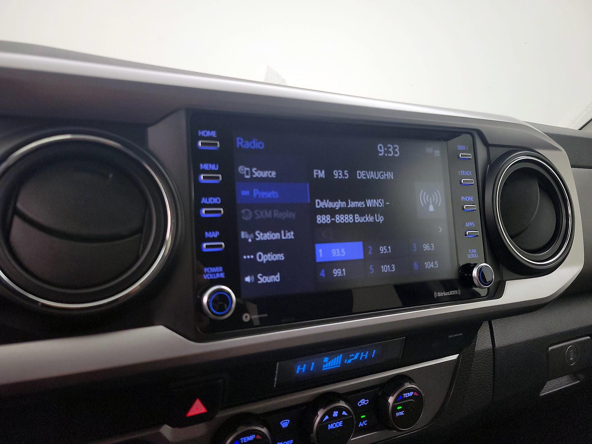 Thumbnail: 2023 Toyota Tacoma - 15