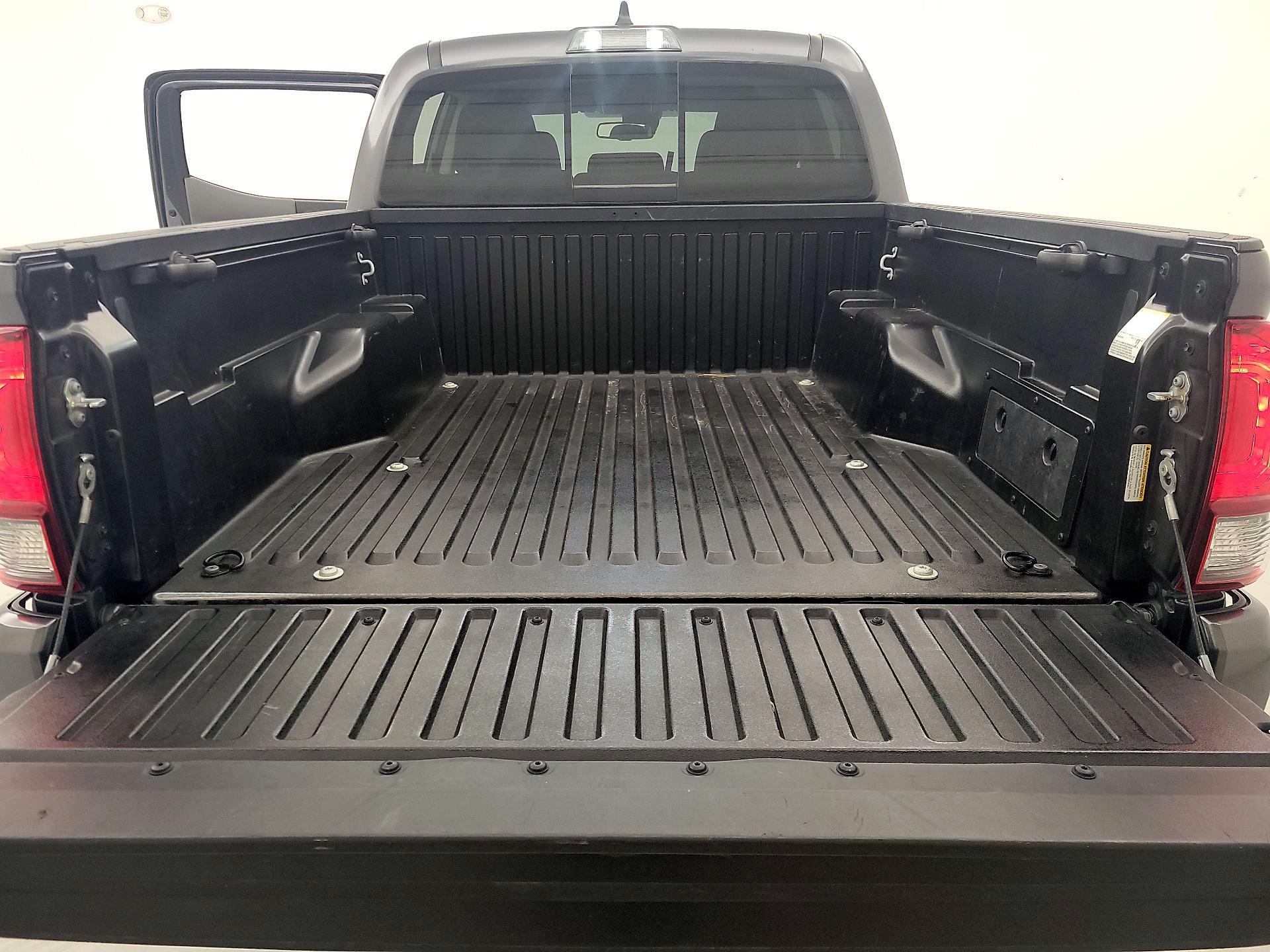 Thumbnail: 2023 Toyota Tacoma - 20