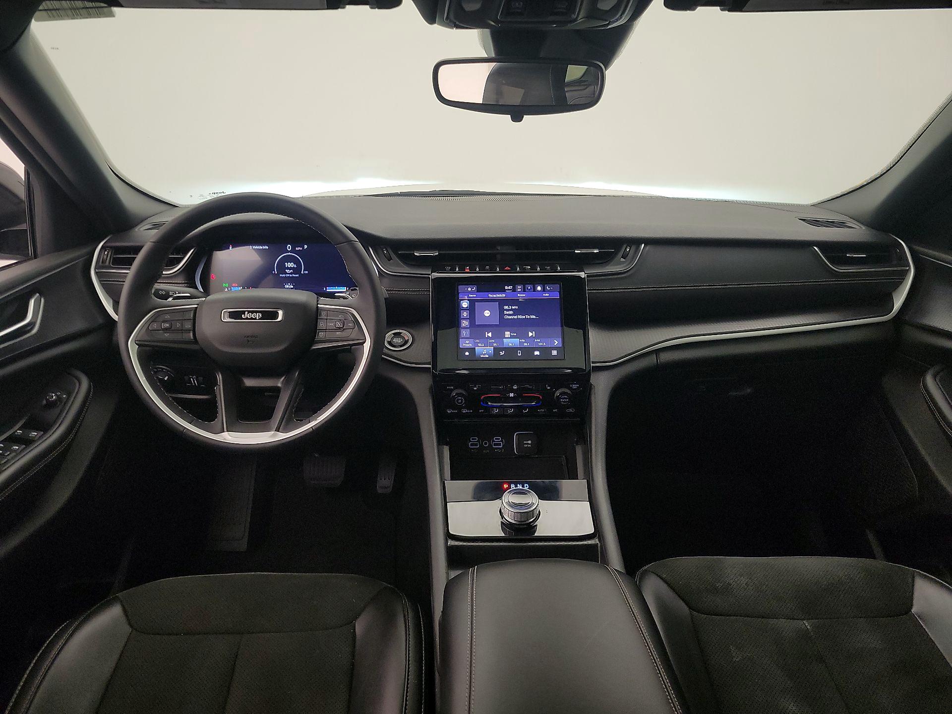 Thumbnail: 2023 Jeep Grand Cherokee L - 9