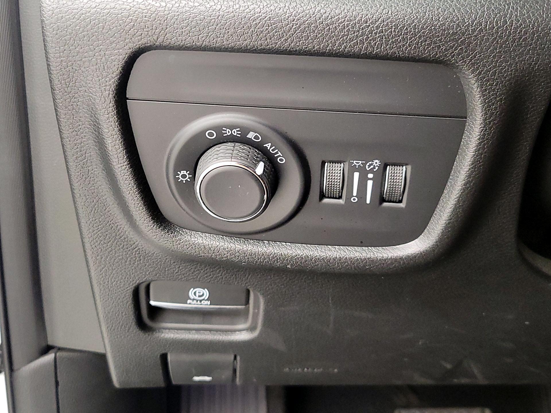 Thumbnail: 2023 Jeep Grand Cherokee L - 13