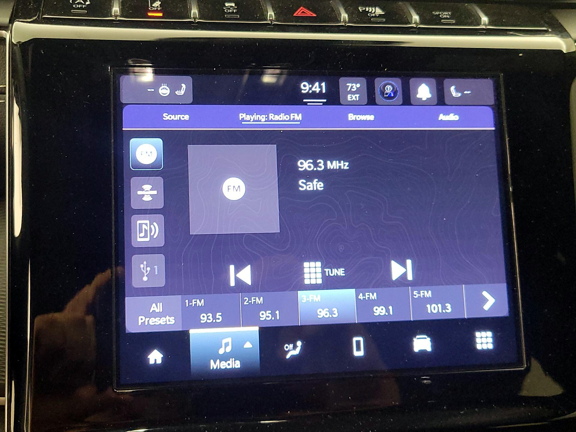 Thumbnail: 2023 Jeep Grand Cherokee L - 15