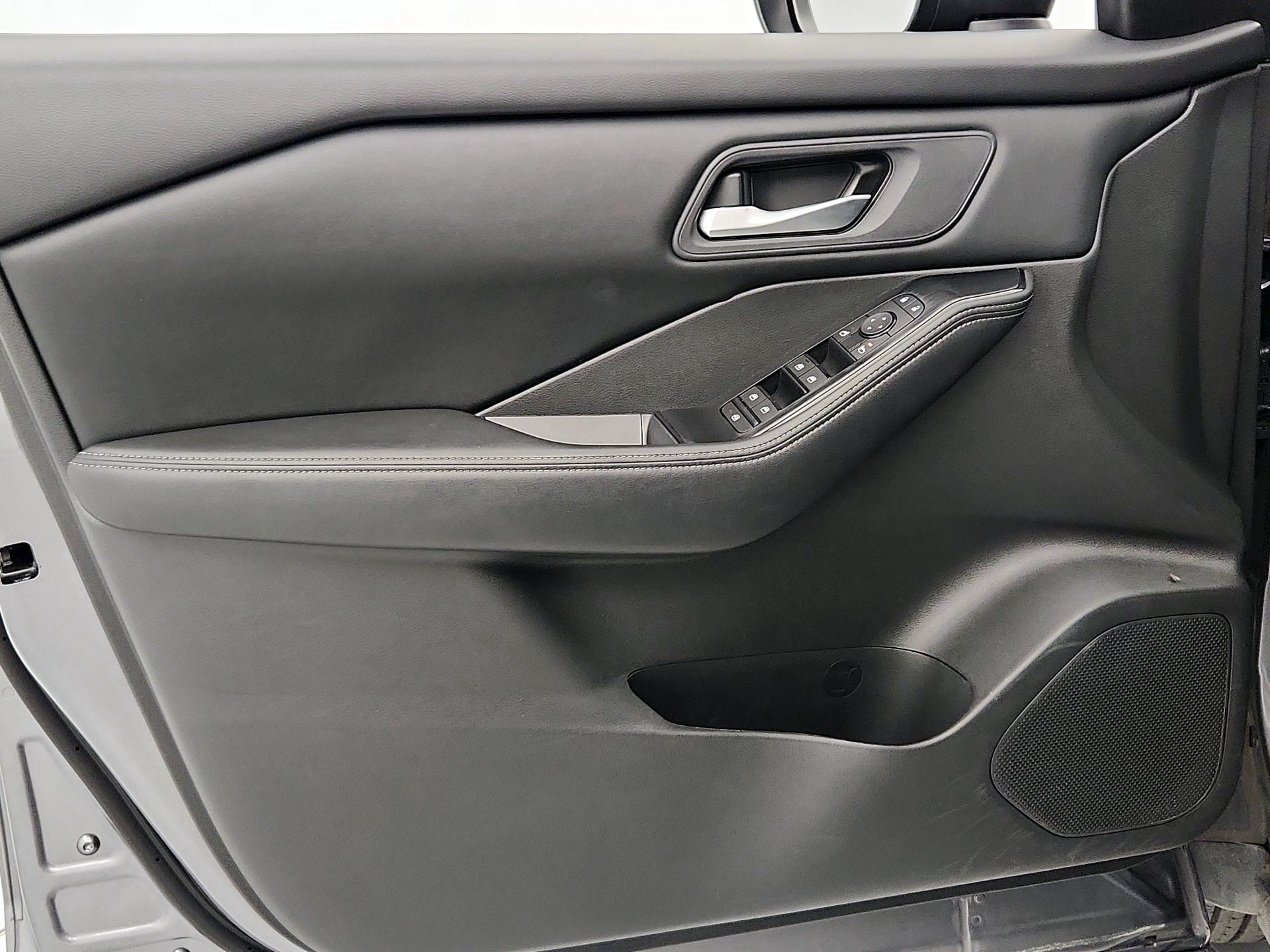 Thumbnail: 2024 Nissan Rogue - 12