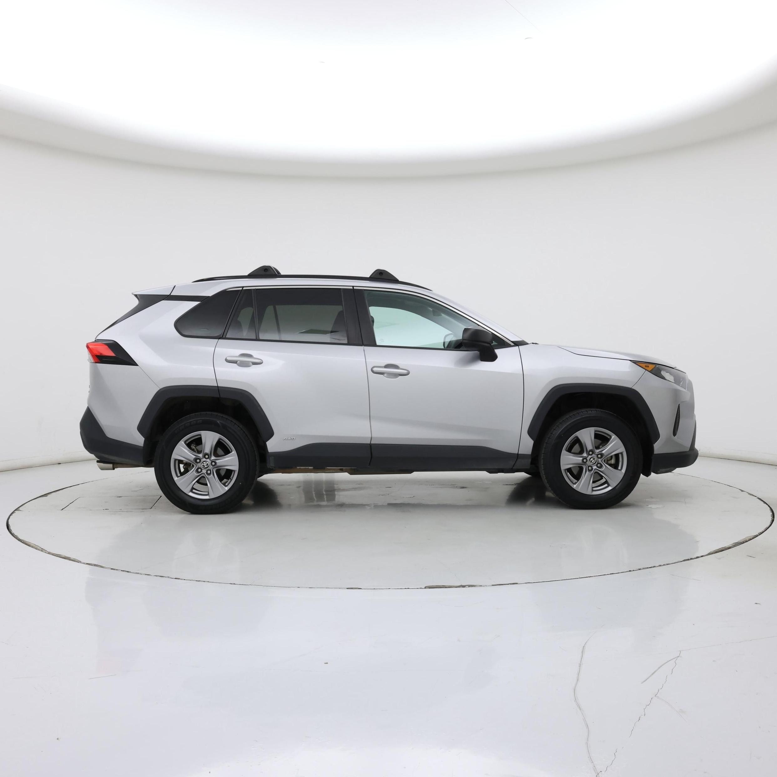 Thumbnail: 2022 Toyota RAV4 - 7