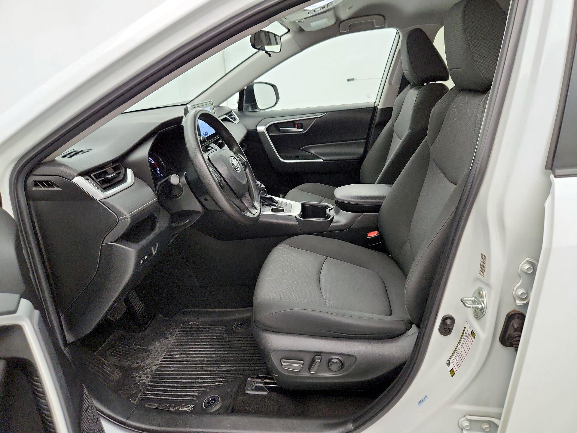 Thumbnail: 2023 Toyota RAV4 - 11