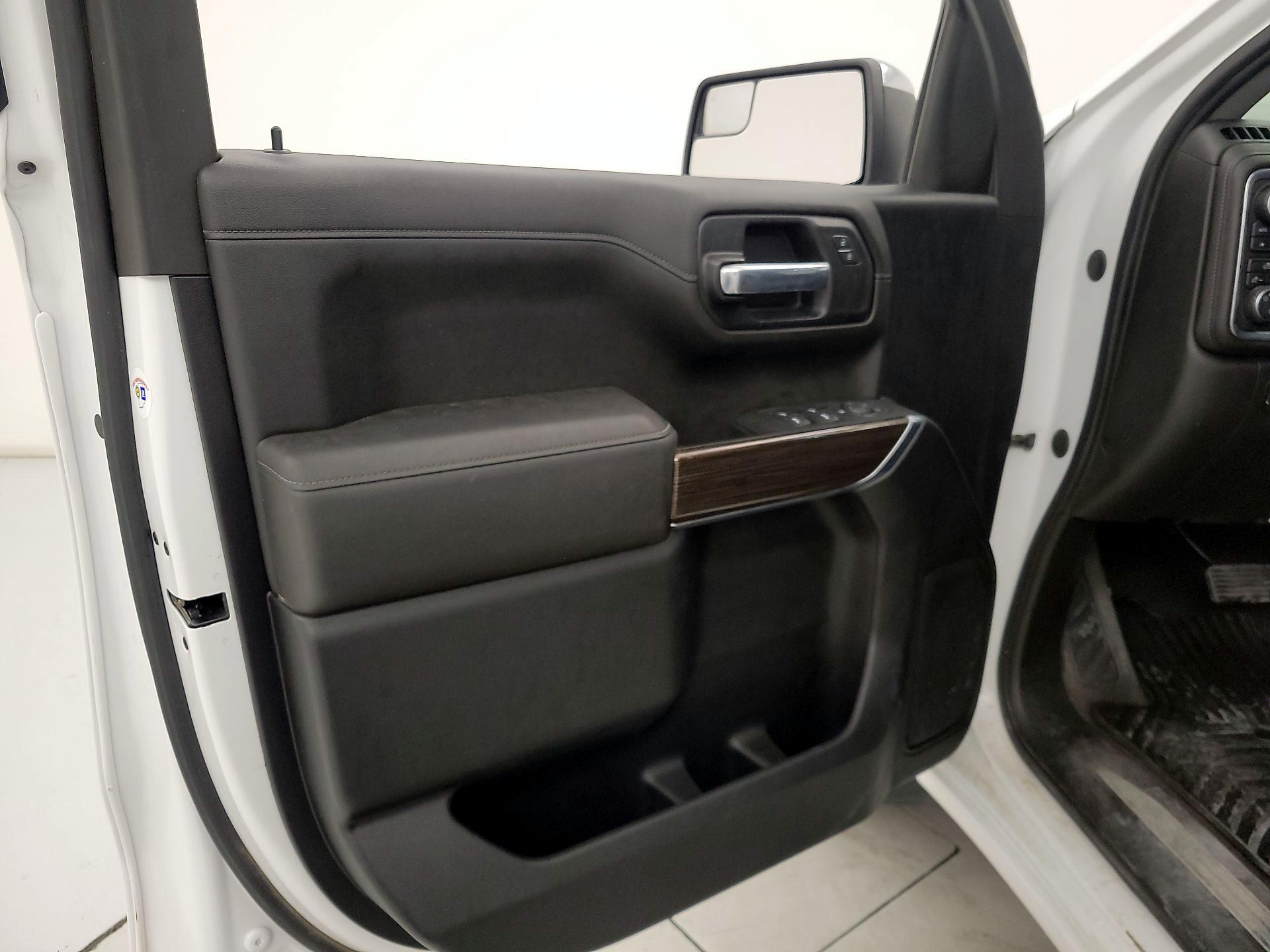 Thumbnail: 2021 Chevrolet Silverado 1500 - 12