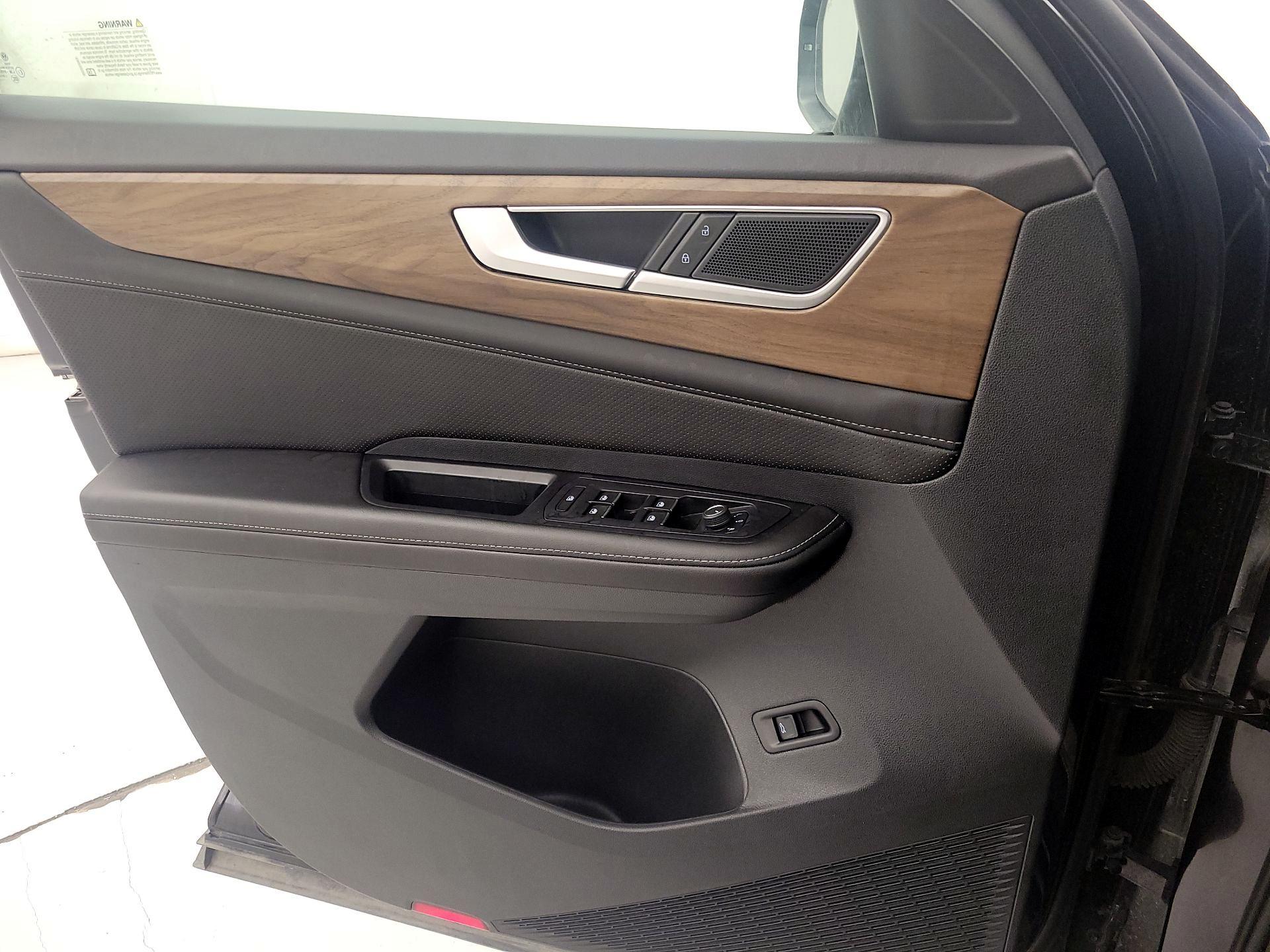 Thumbnail: 2024 Volkswagen Atlas - 12