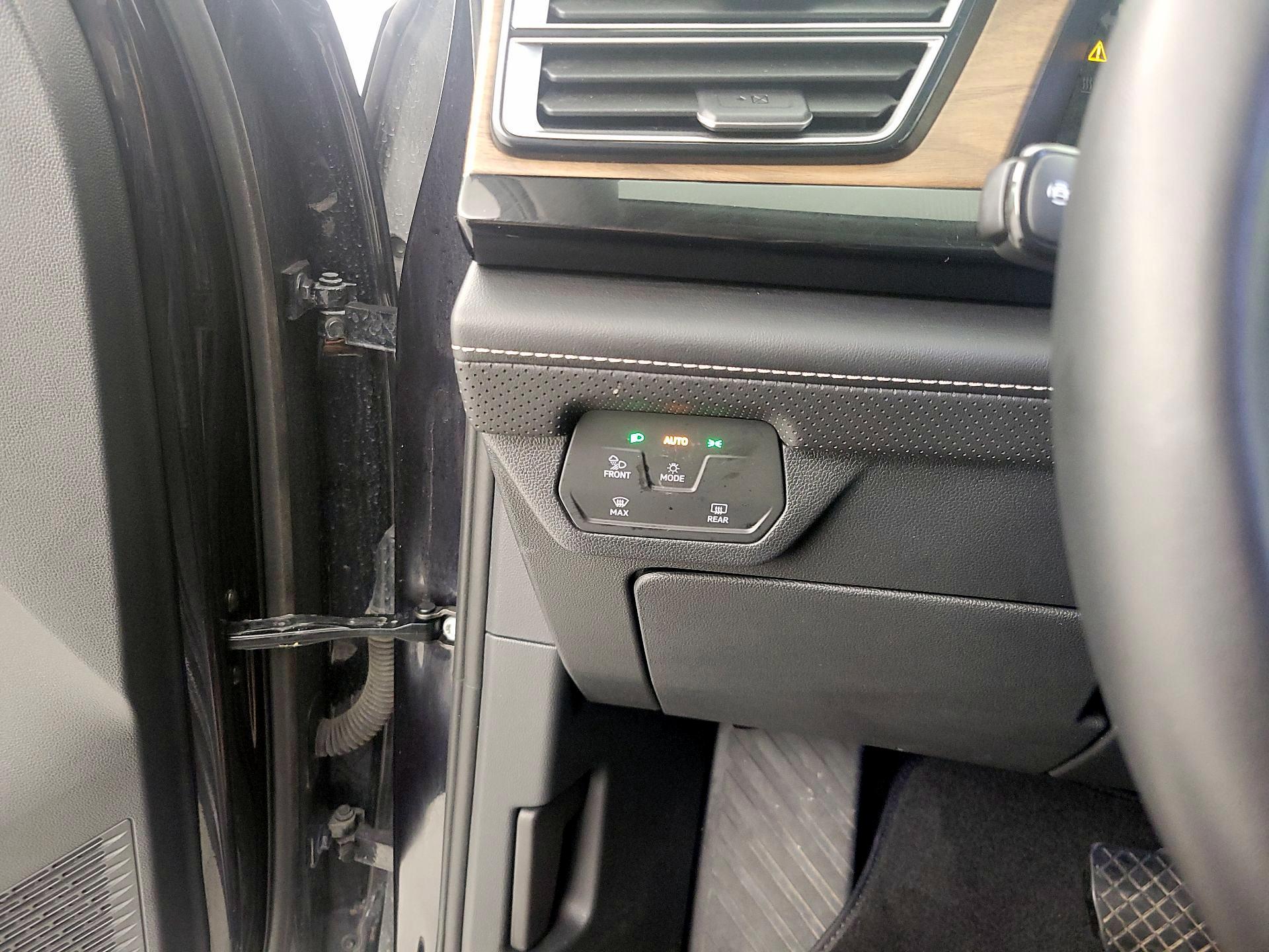 Thumbnail: 2024 Volkswagen Atlas - 13