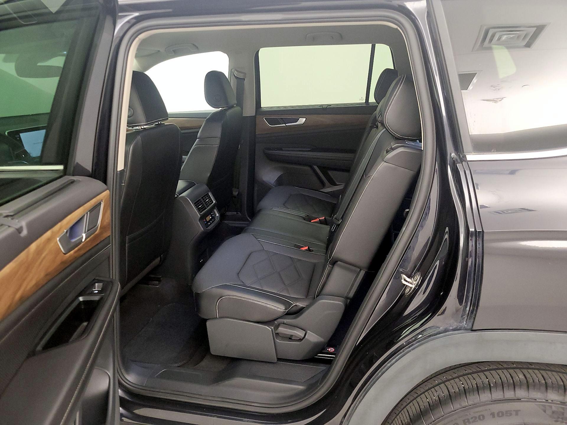 Thumbnail: 2024 Volkswagen Atlas - 19