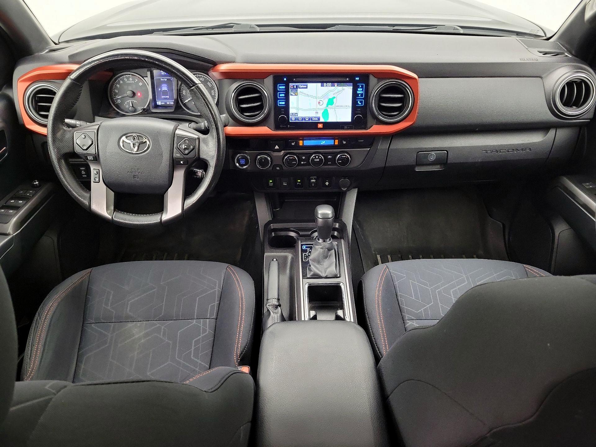 Thumbnail: 2016 Toyota Tacoma - 9