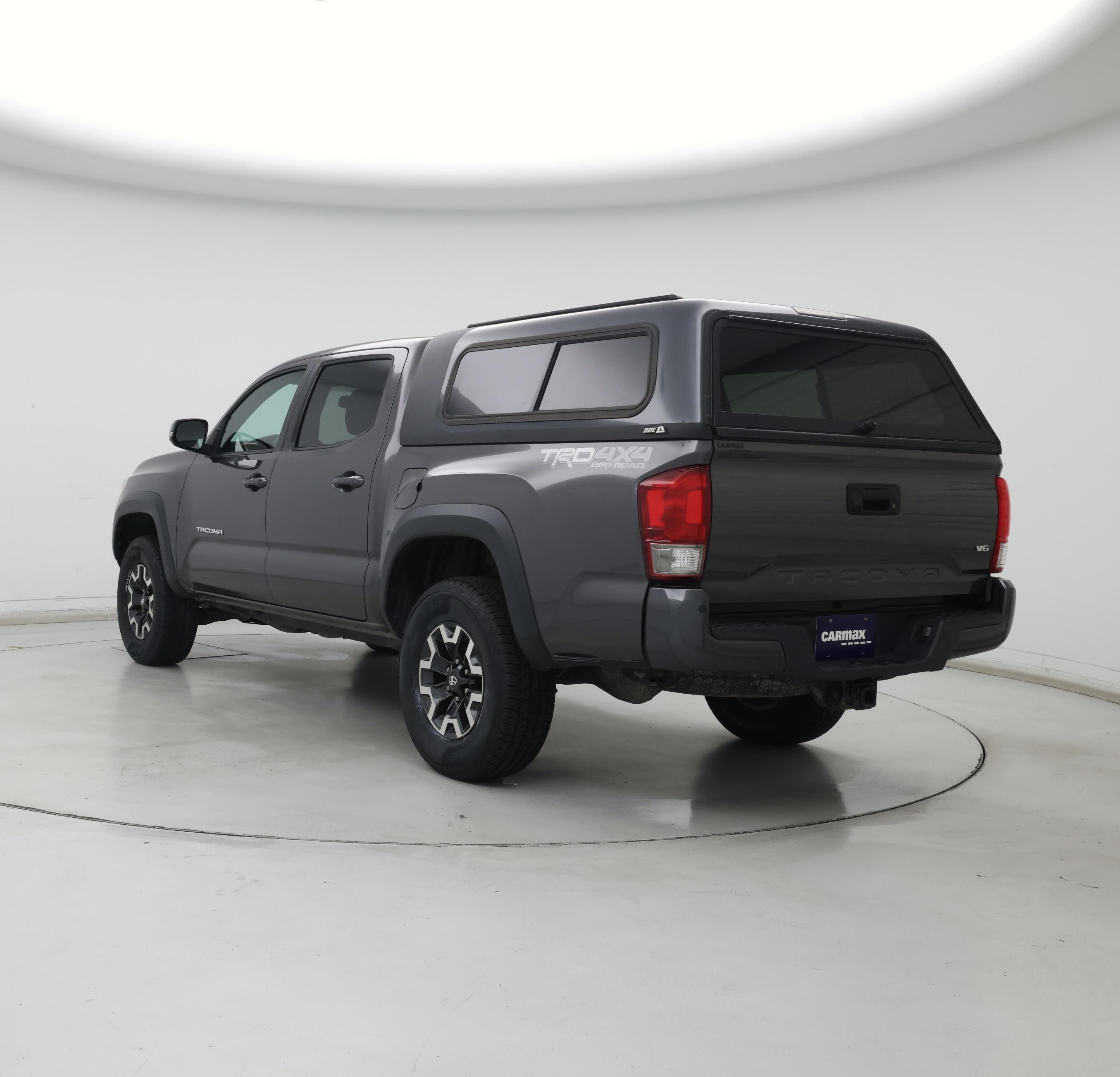 Thumbnail: 2016 Toyota Tacoma - 2