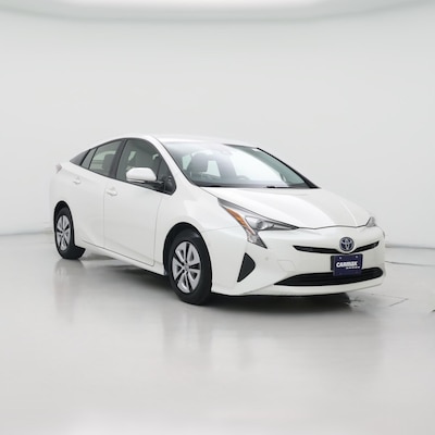 White 2017 Toyota Prius Three