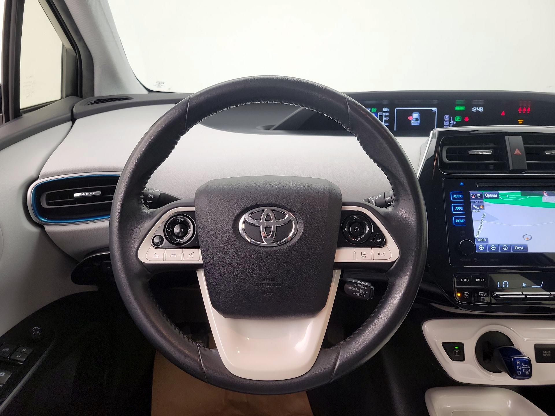 Thumbnail: 2017 Toyota Prius - 10