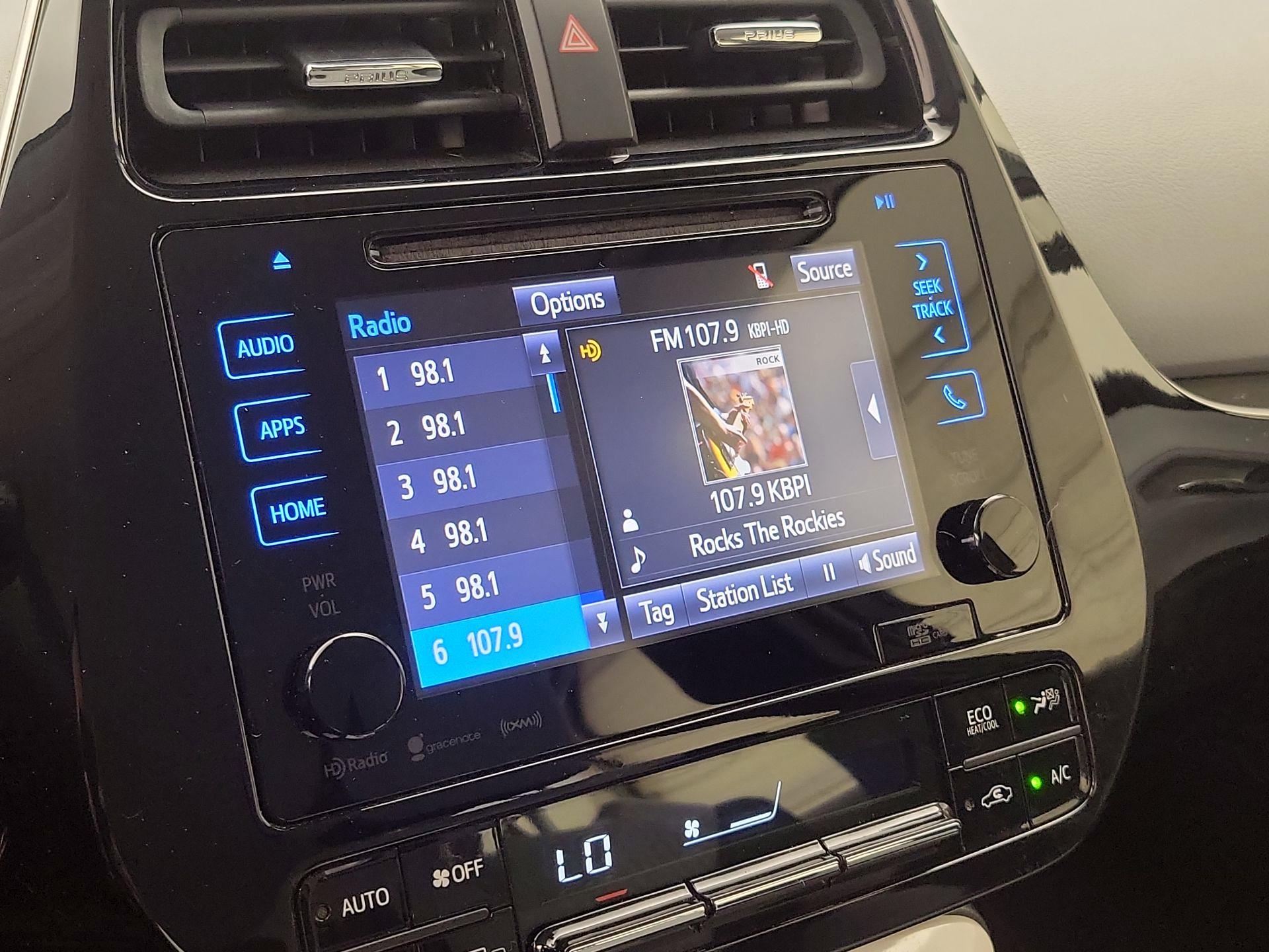 Thumbnail: 2017 Toyota Prius - 16