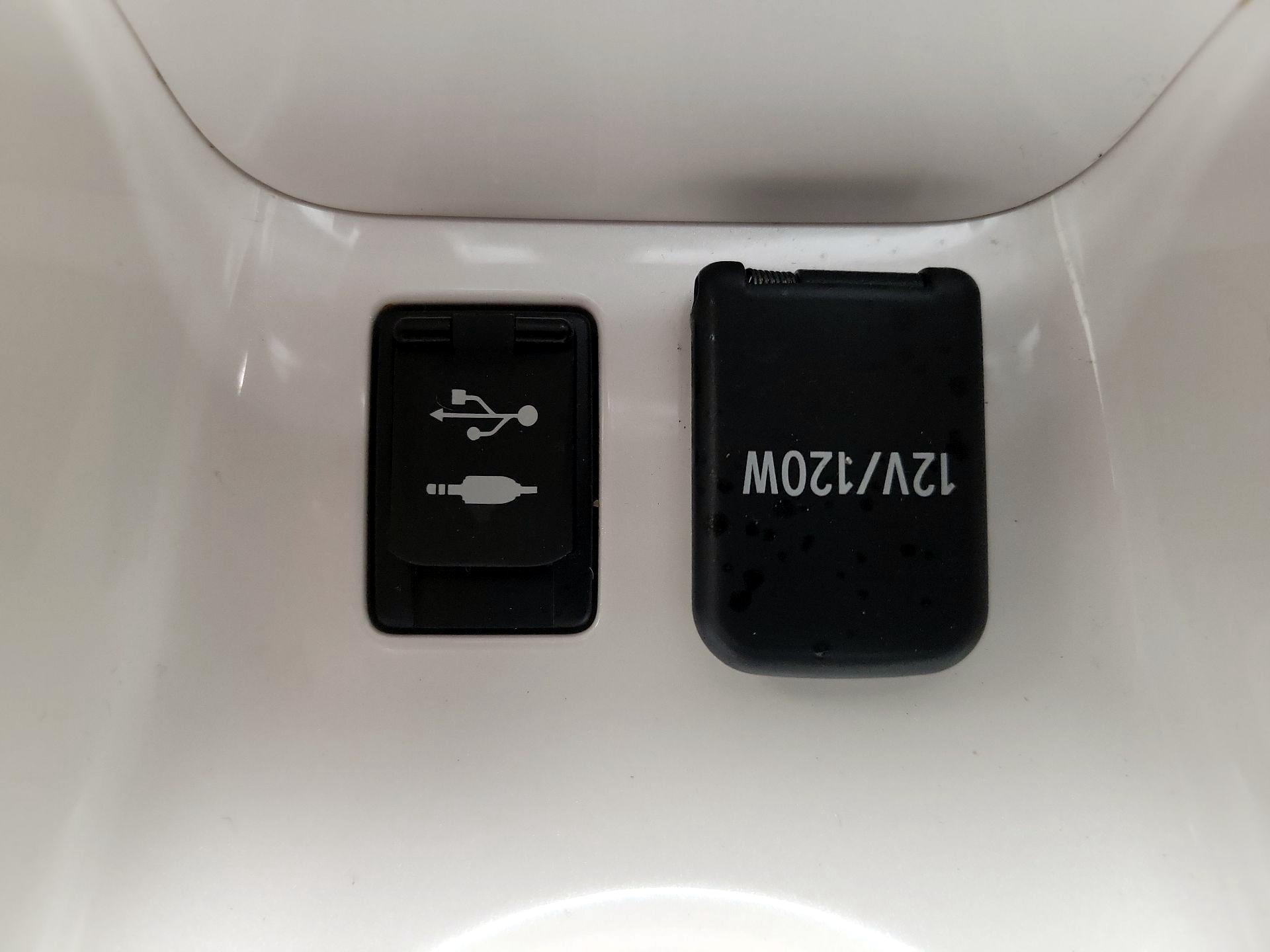 Thumbnail: 2017 Toyota Prius - 19