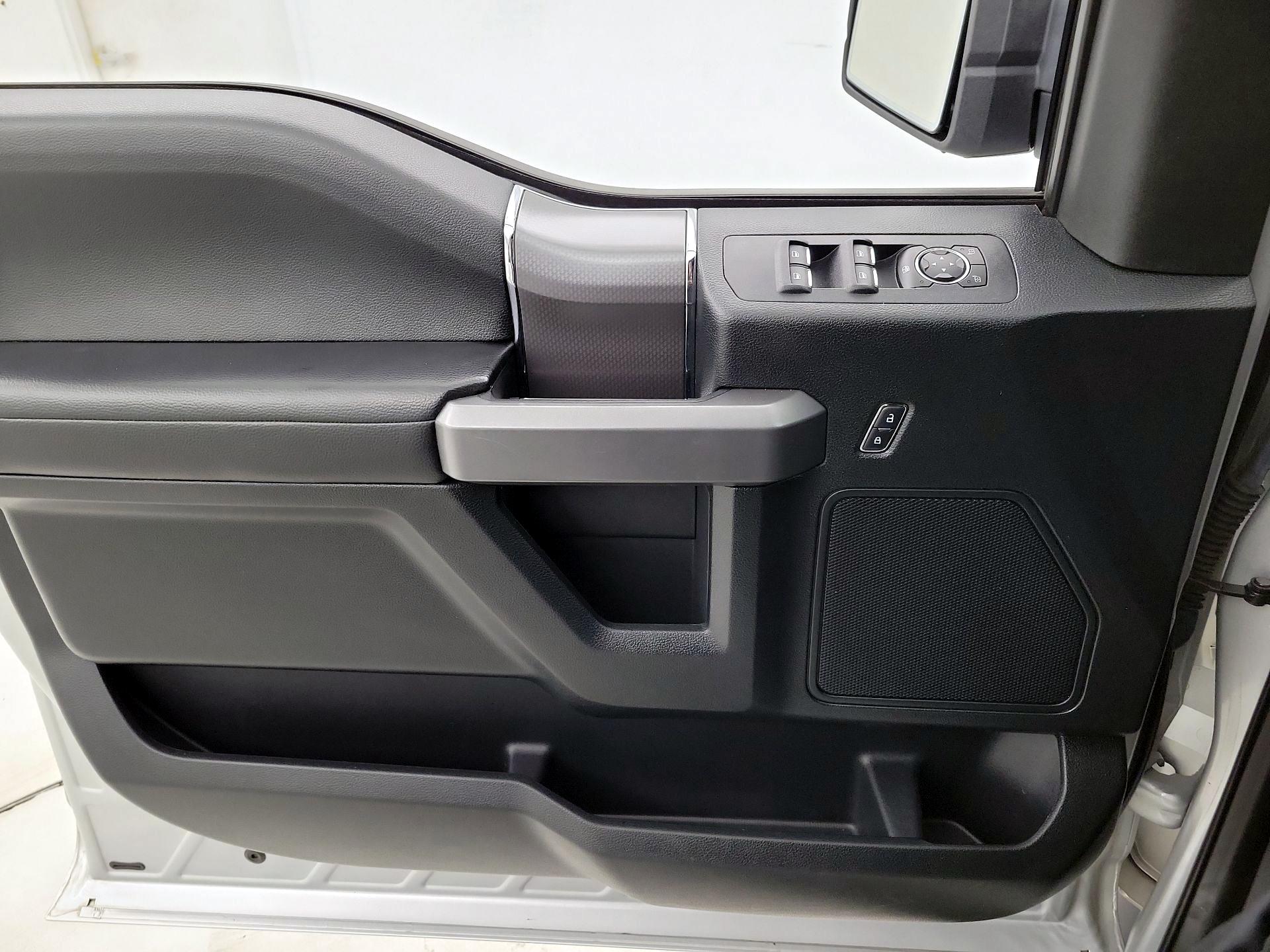 Thumbnail: 2016 Ford F-150 - 12