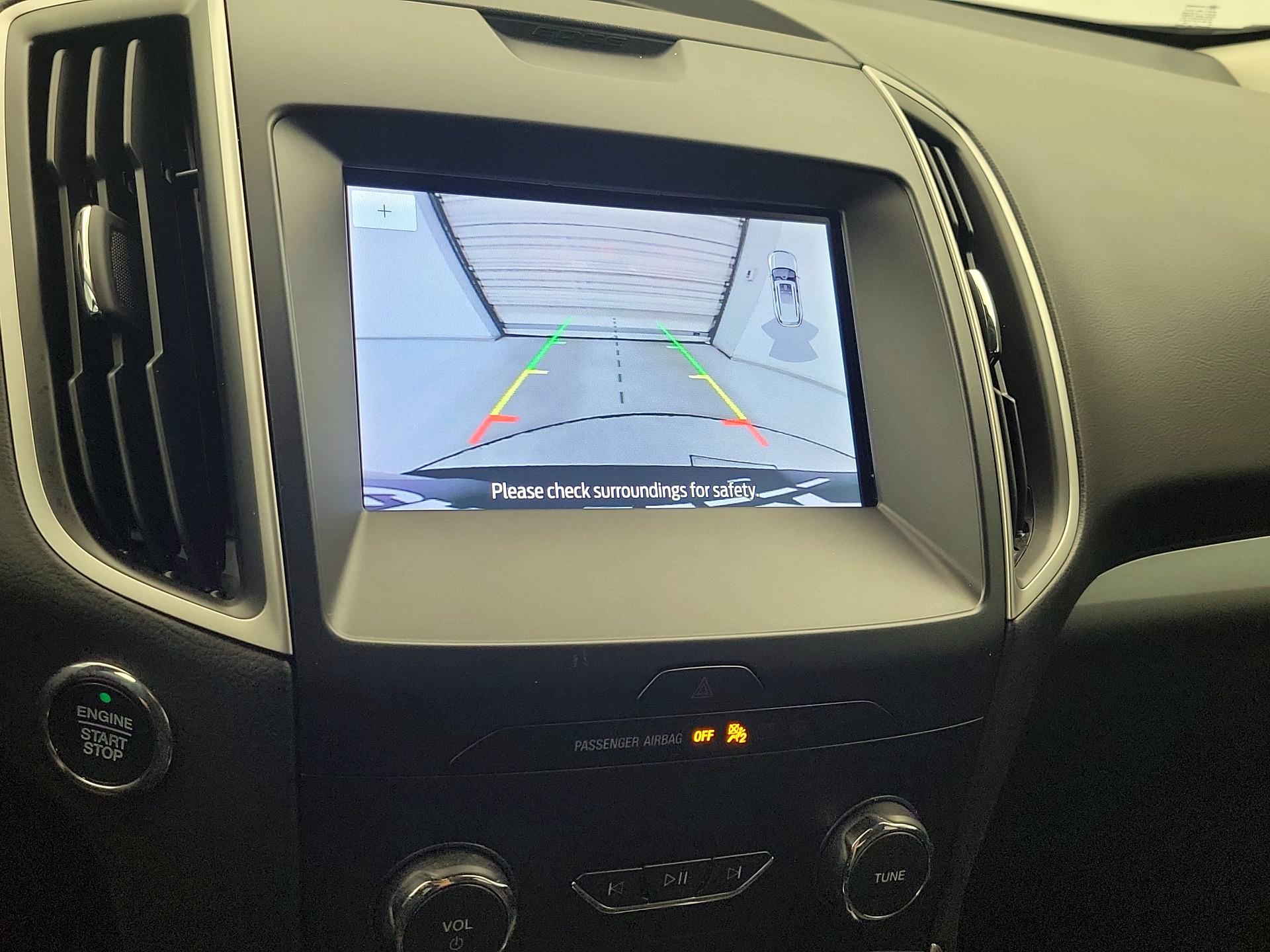 Thumbnail: 2020 Ford Edge - 15