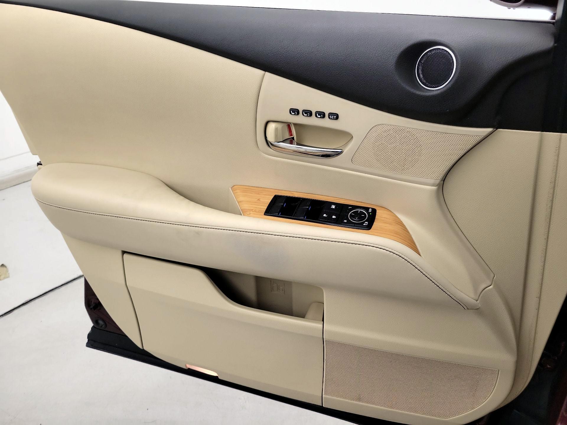 Thumbnail: 2015 Lexus RX - 12