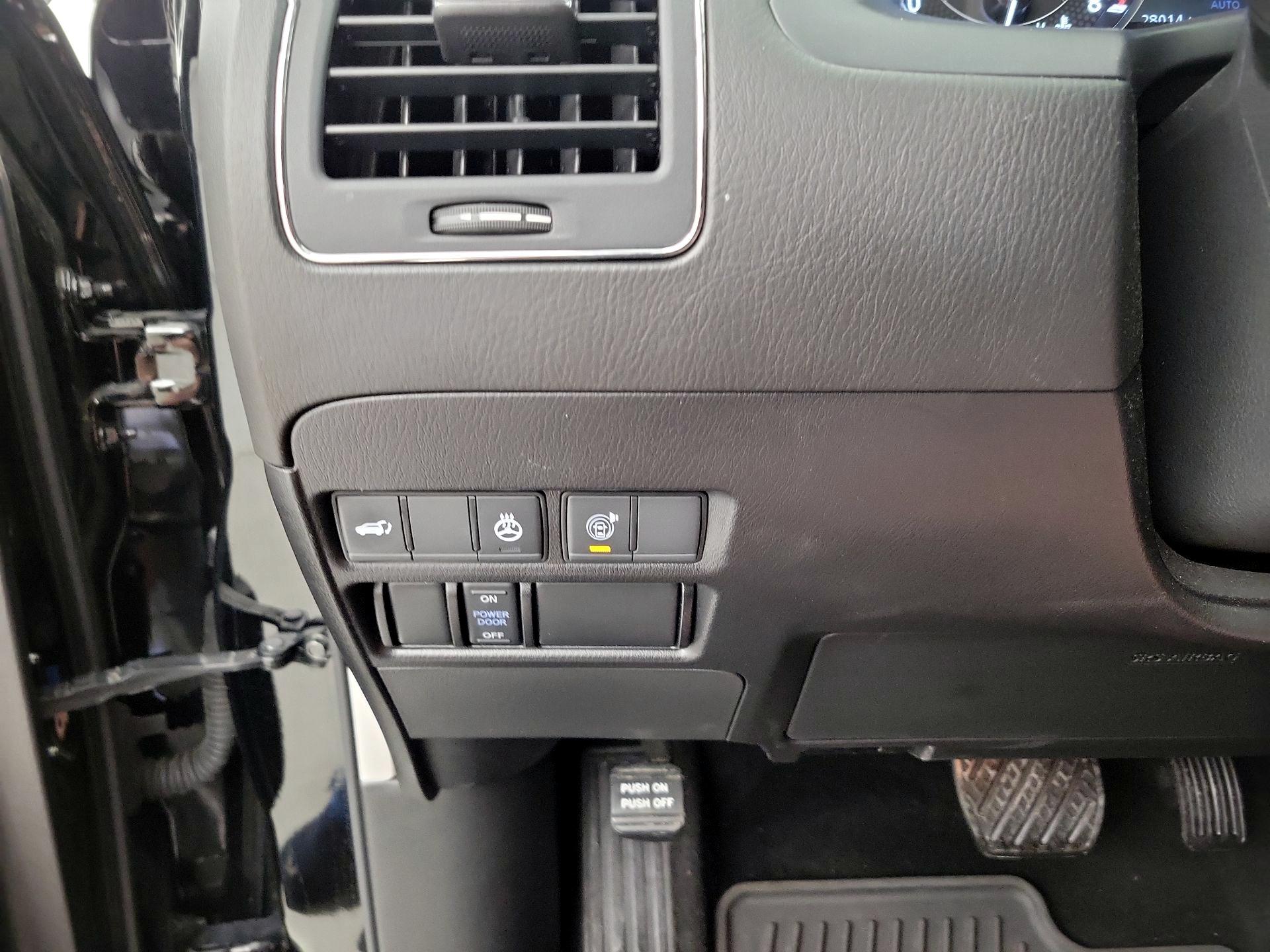 Thumbnail: 2022 Nissan Armada - 13