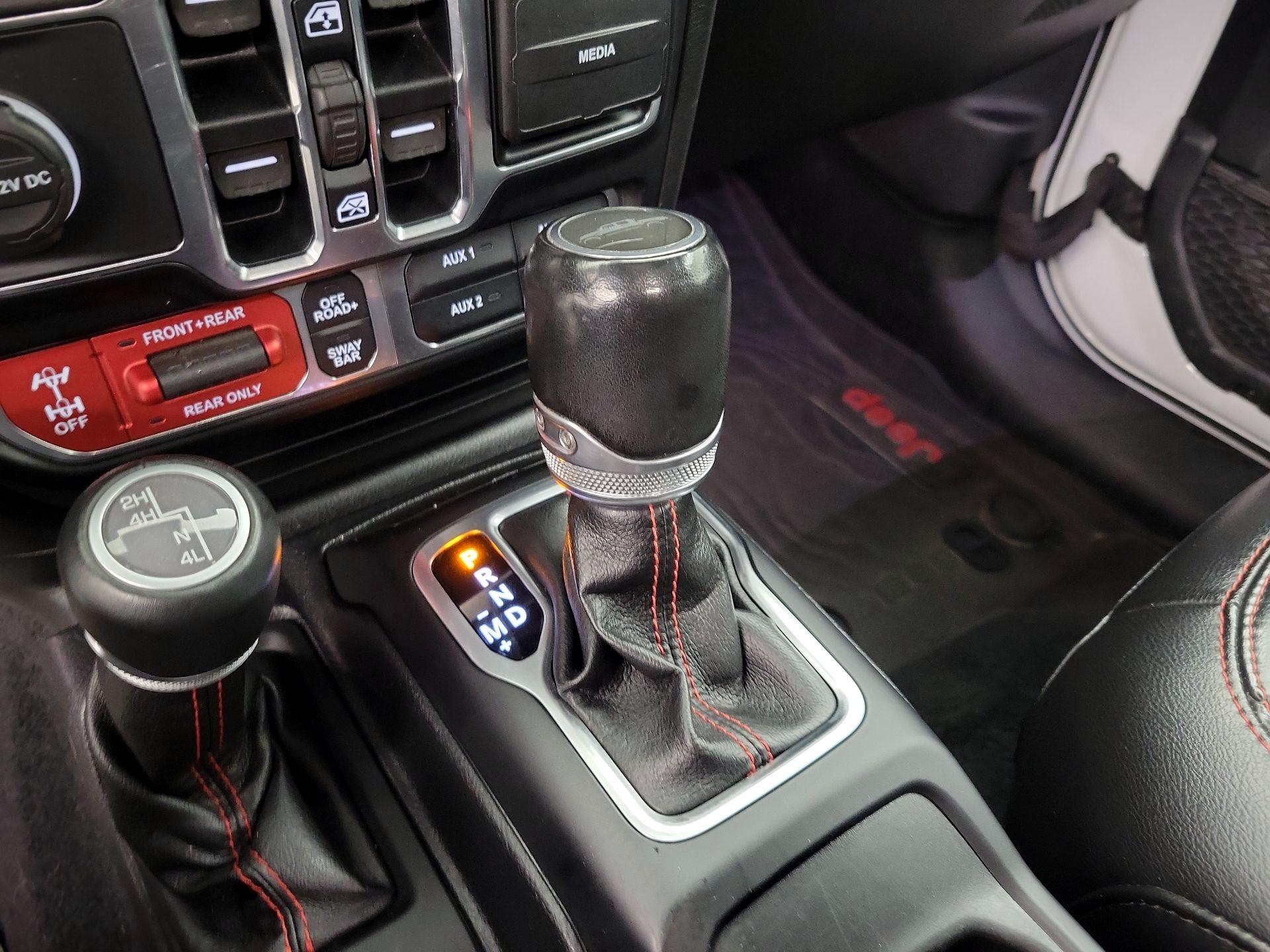 Thumbnail: 2020 Jeep Gladiator - 17