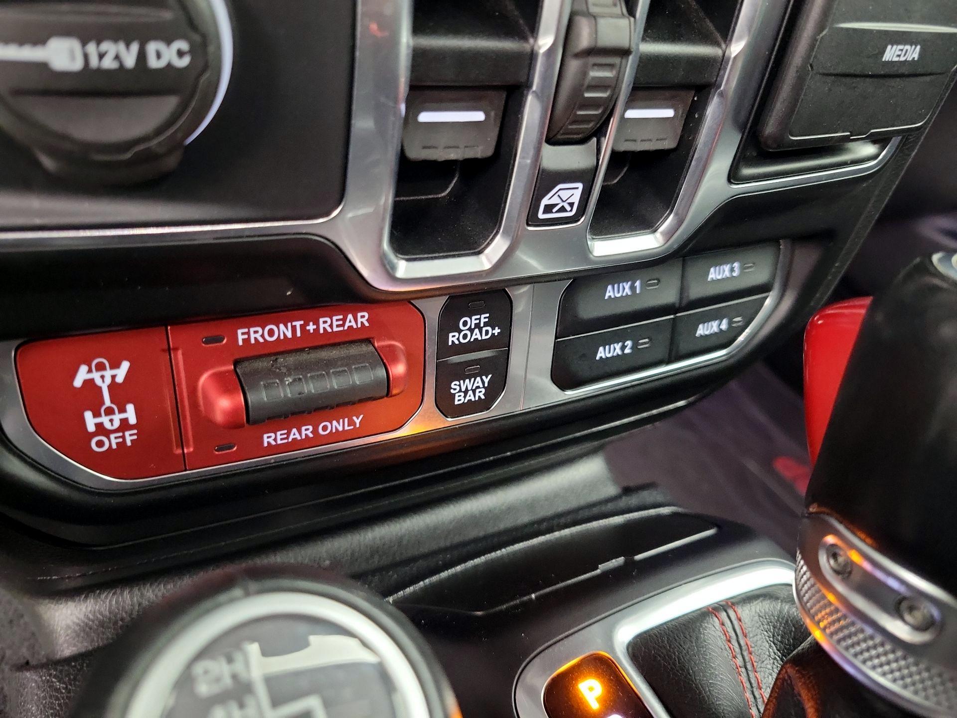 Thumbnail: 2020 Jeep Gladiator - 18