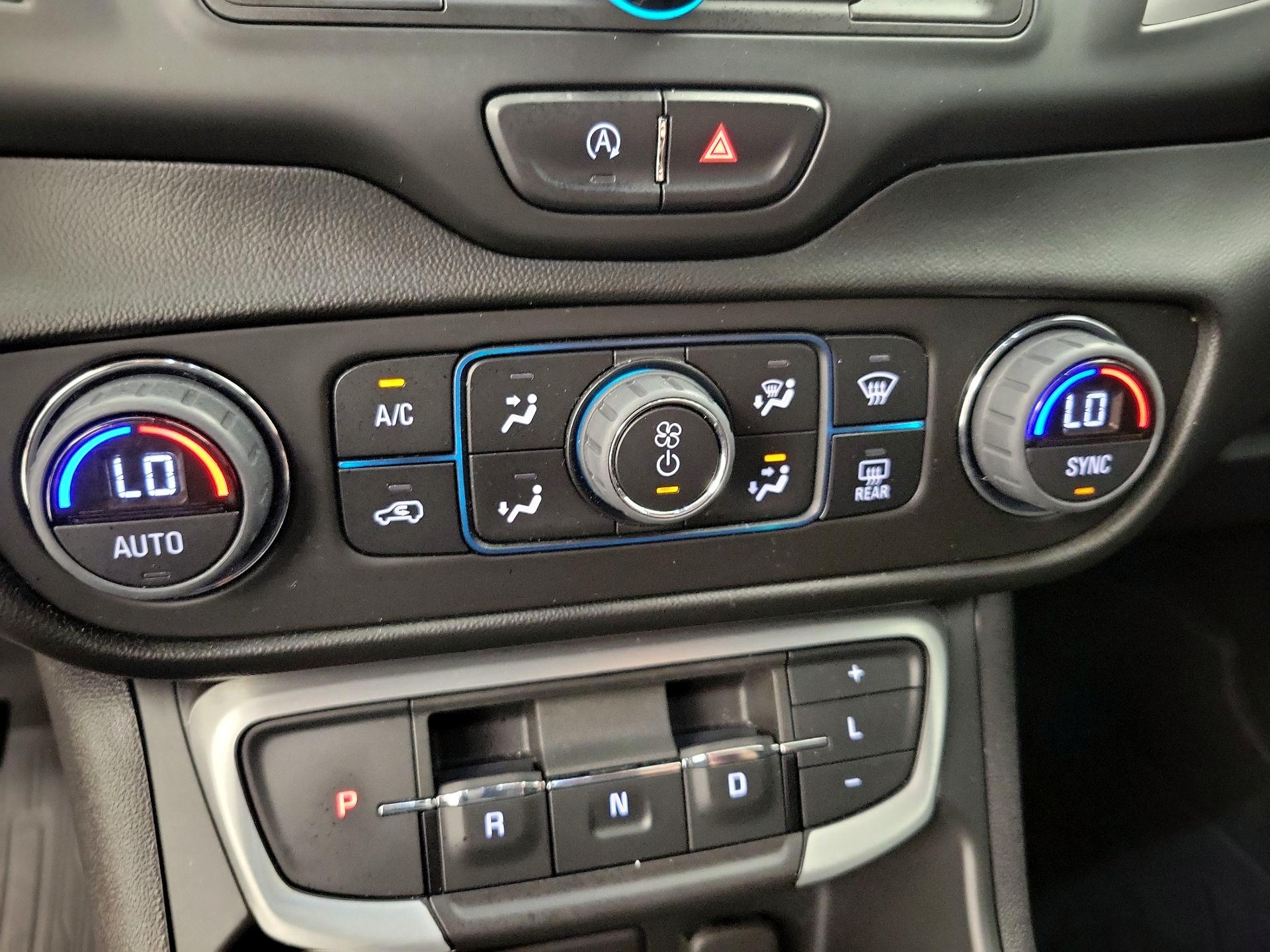 Thumbnail: 2022 GMC Terrain - 16