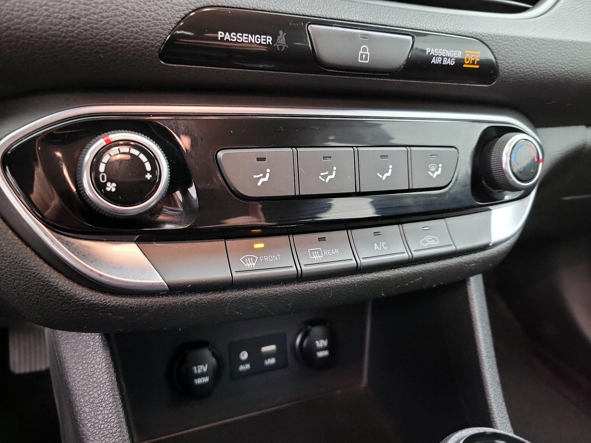 Thumbnail: 2018 Hyundai Elantra - 16