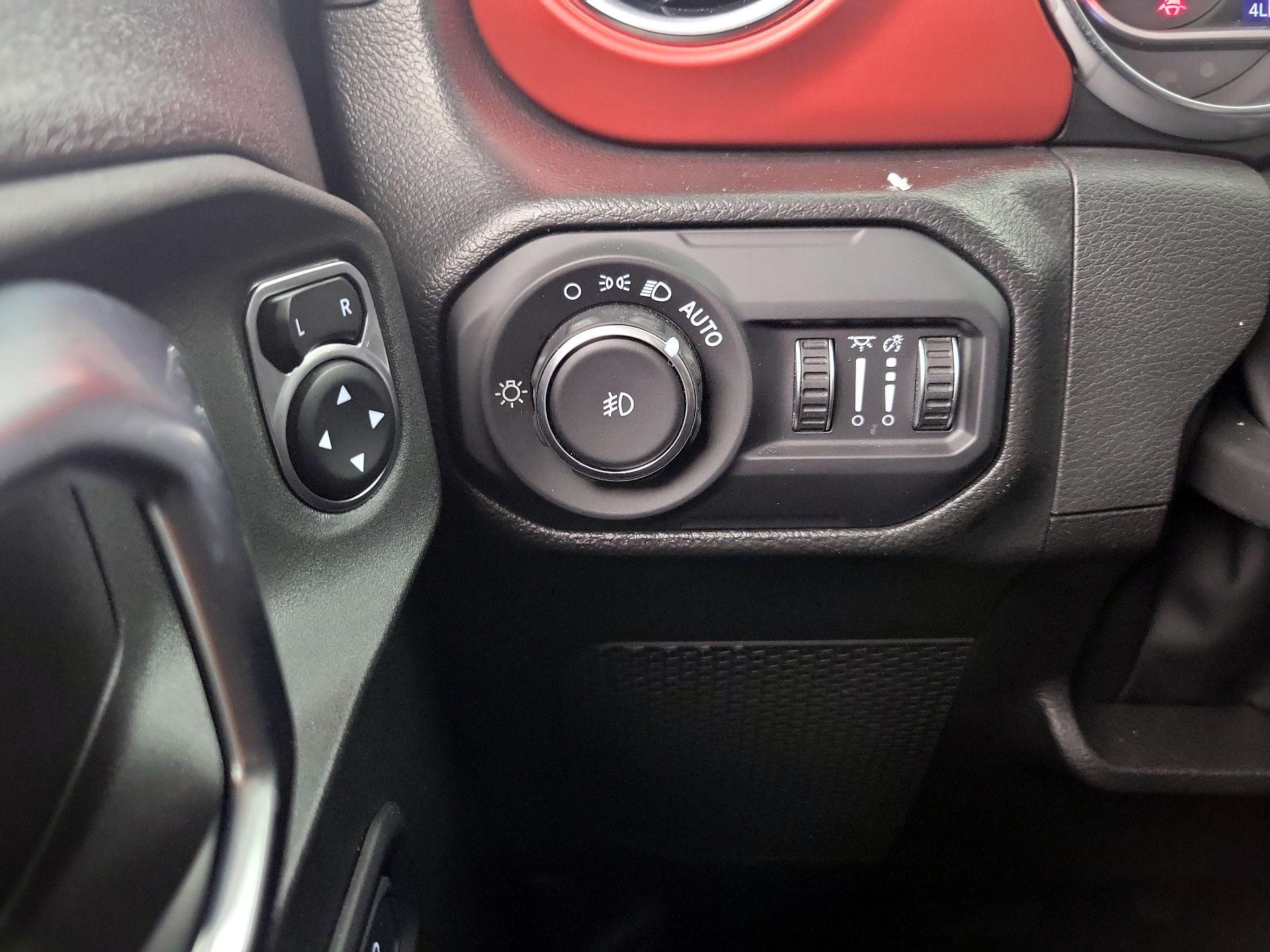 Thumbnail: 2022 Jeep Wrangler - 13