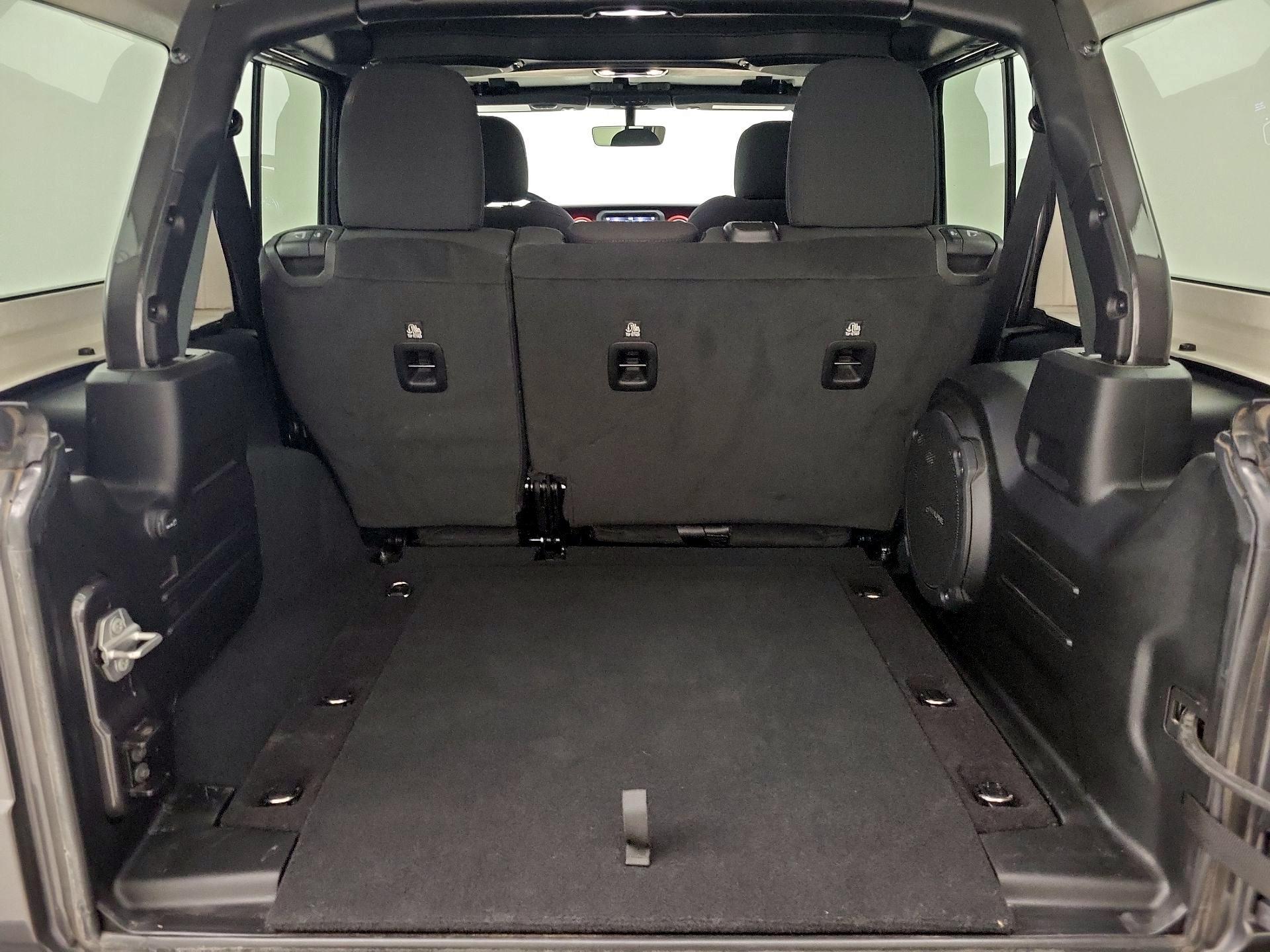 Thumbnail: 2022 Jeep Wrangler - 20