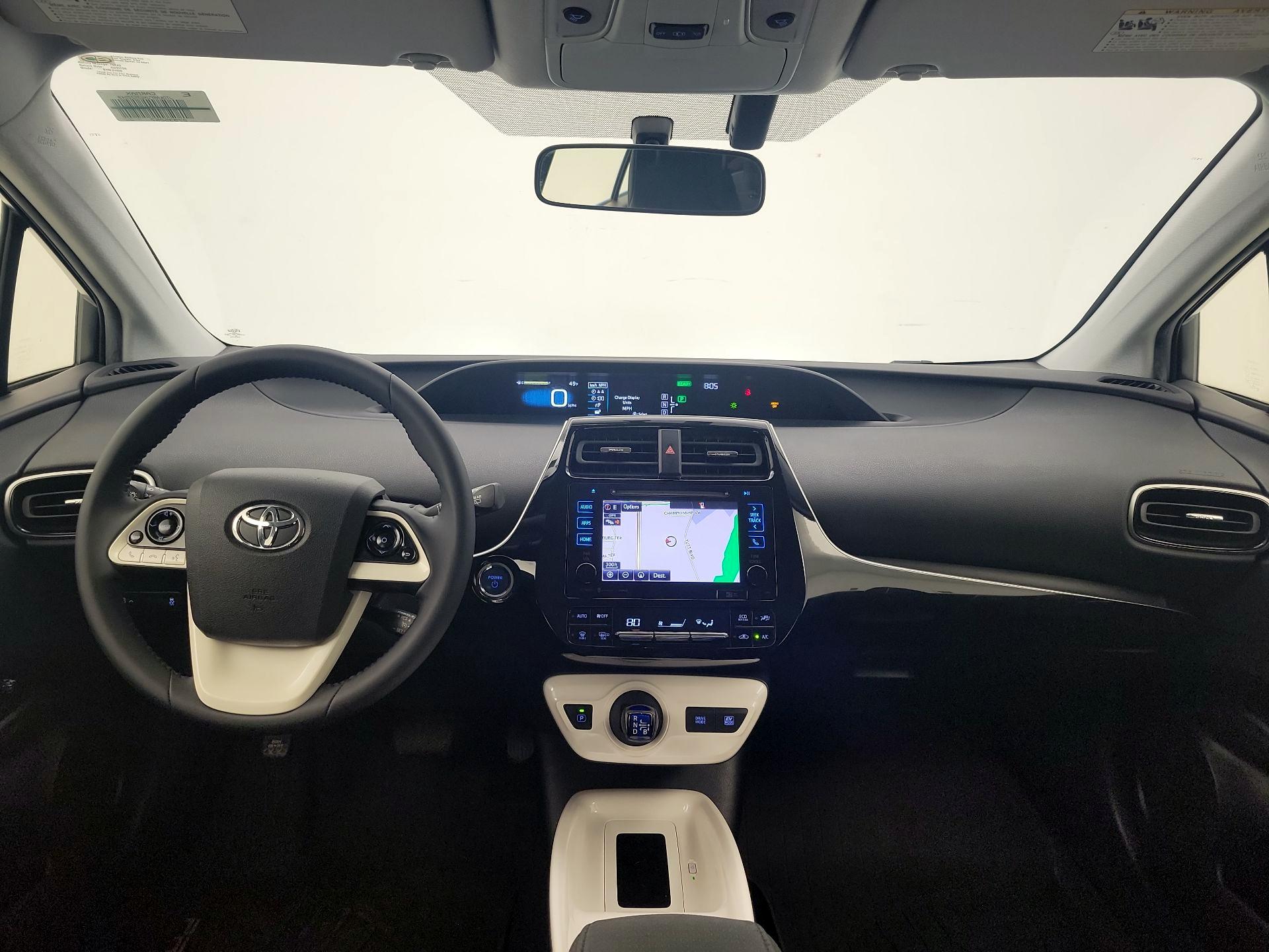 Thumbnail: 2016 Toyota Prius - 9