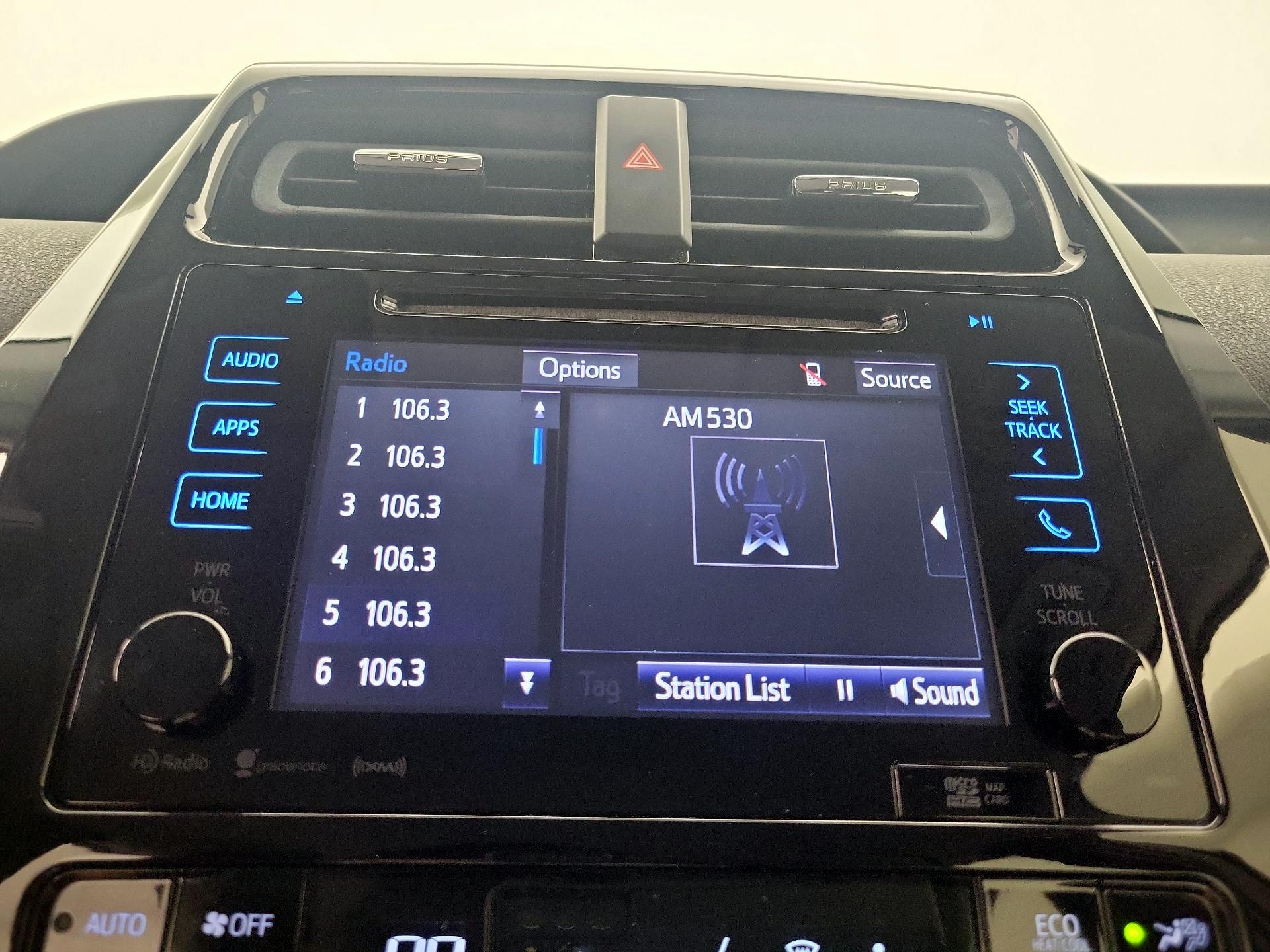 Thumbnail: 2016 Toyota Prius - 16