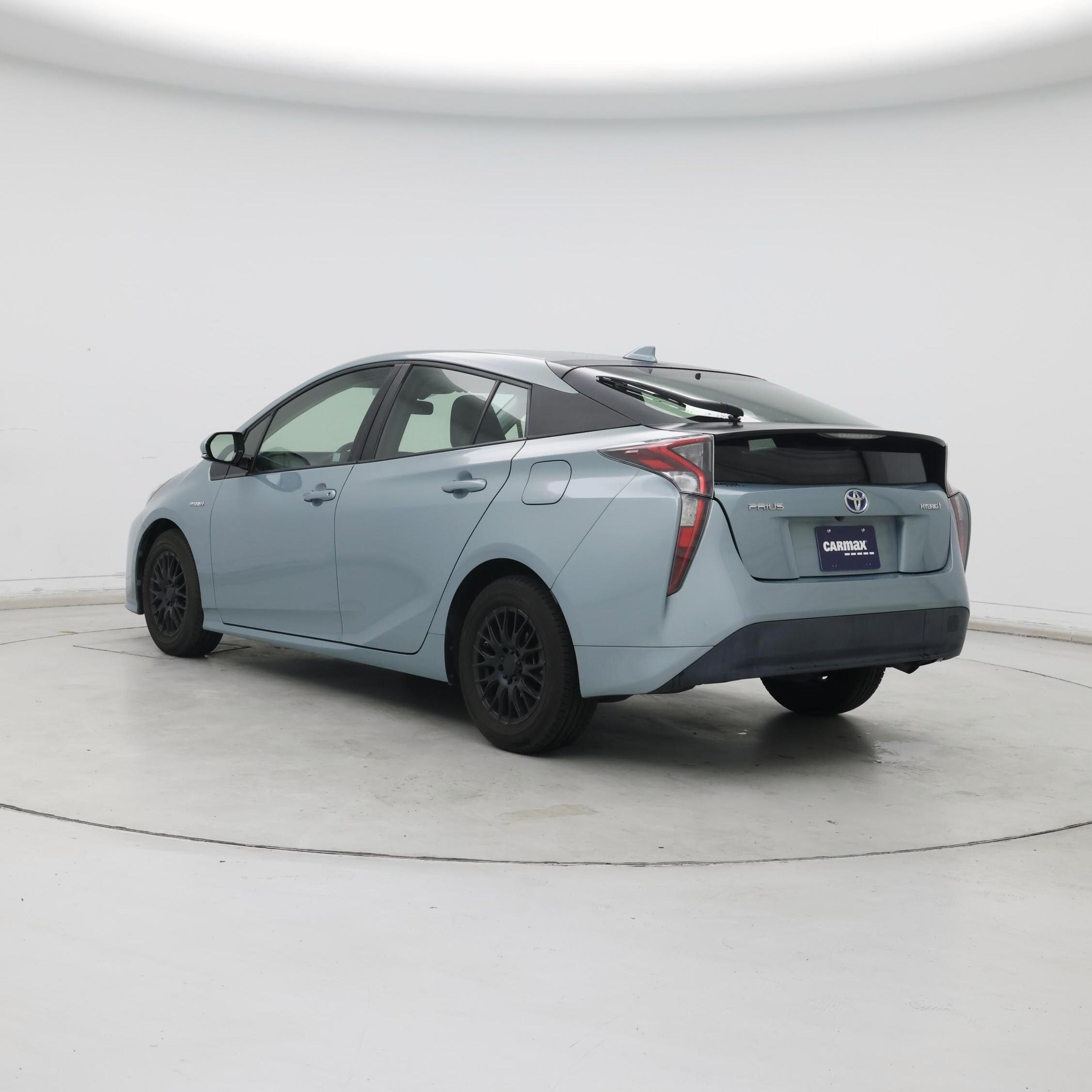 Thumbnail: 2016 Toyota Prius - 2