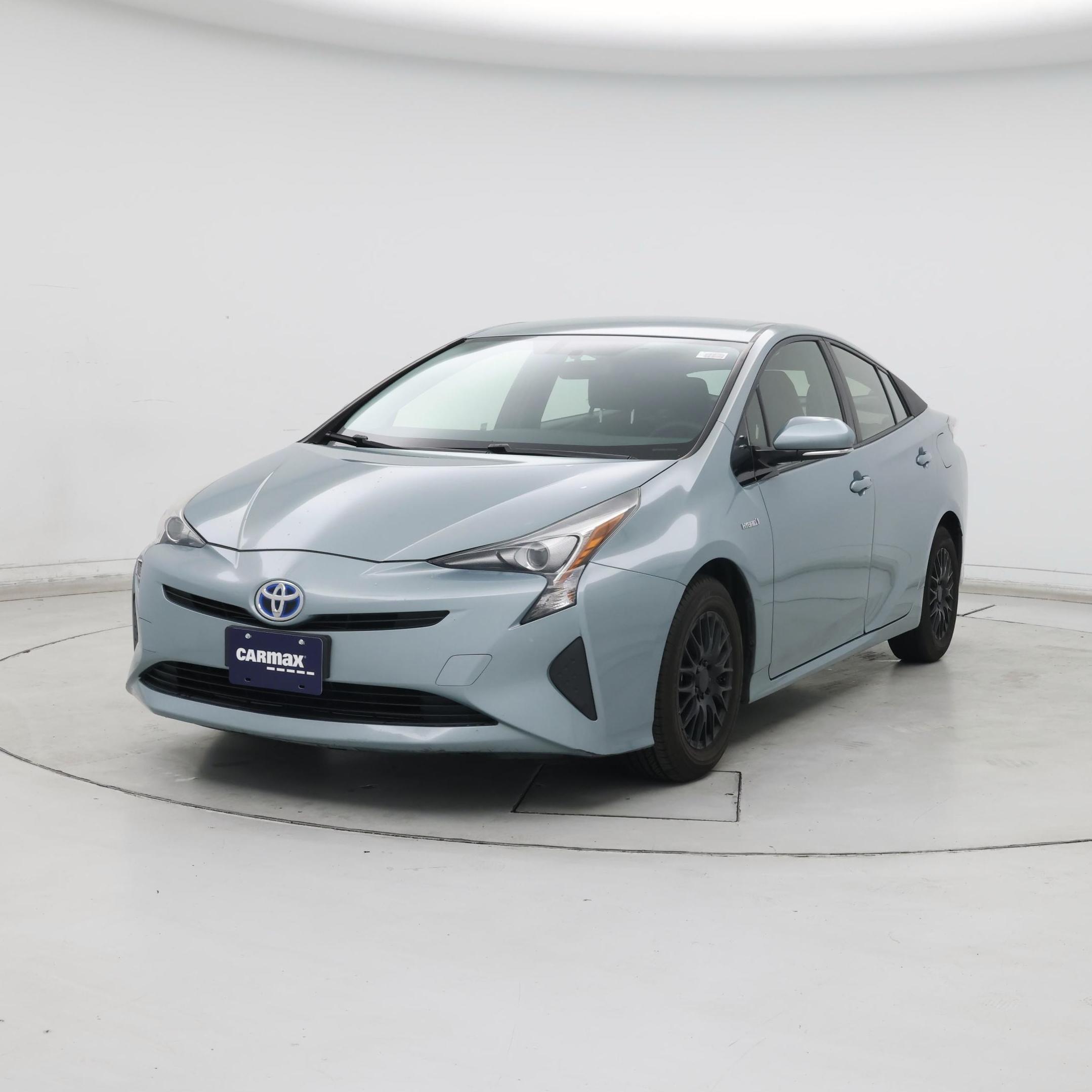 Thumbnail: 2016 Toyota Prius - 4