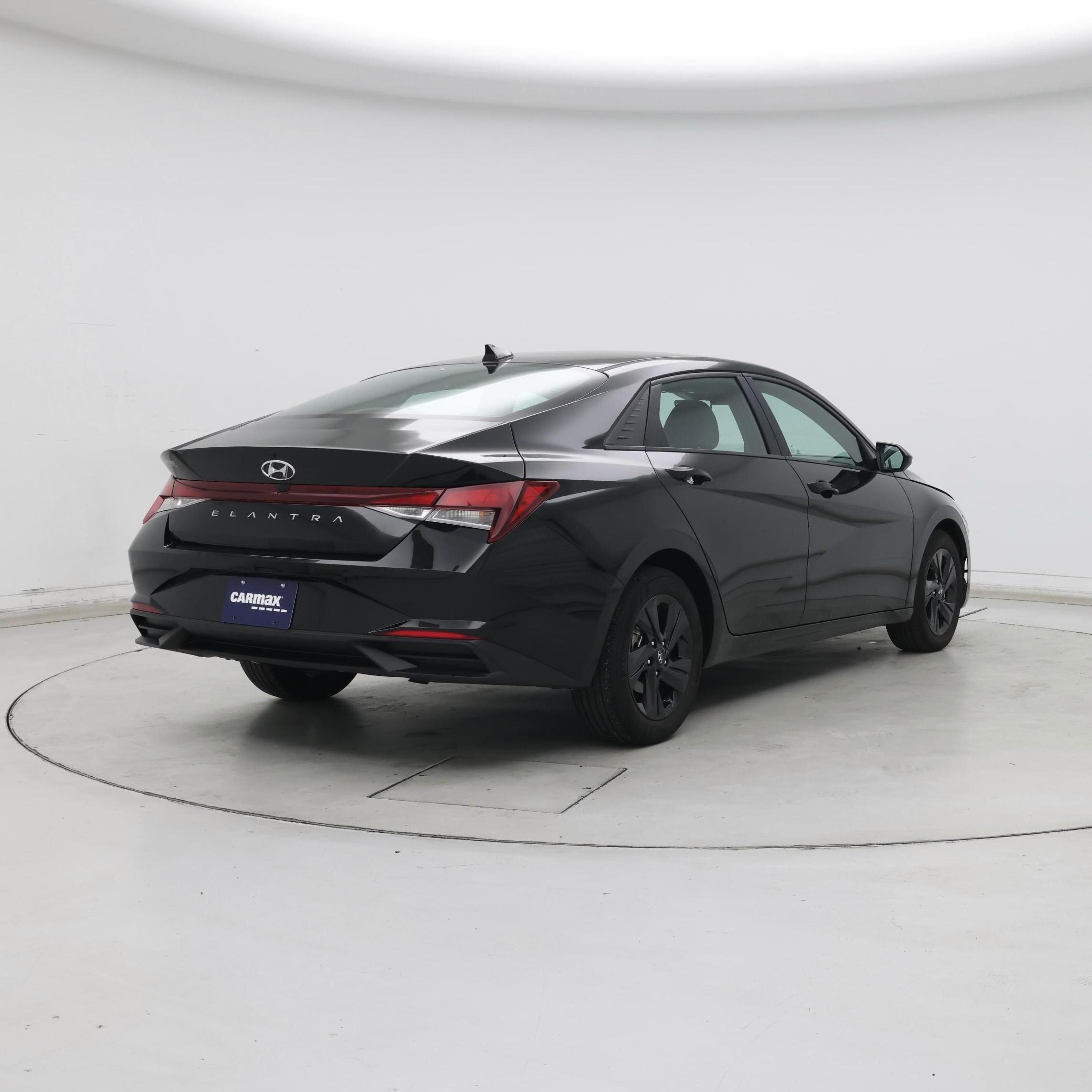 Thumbnail: 2022 Hyundai Elantra - 8