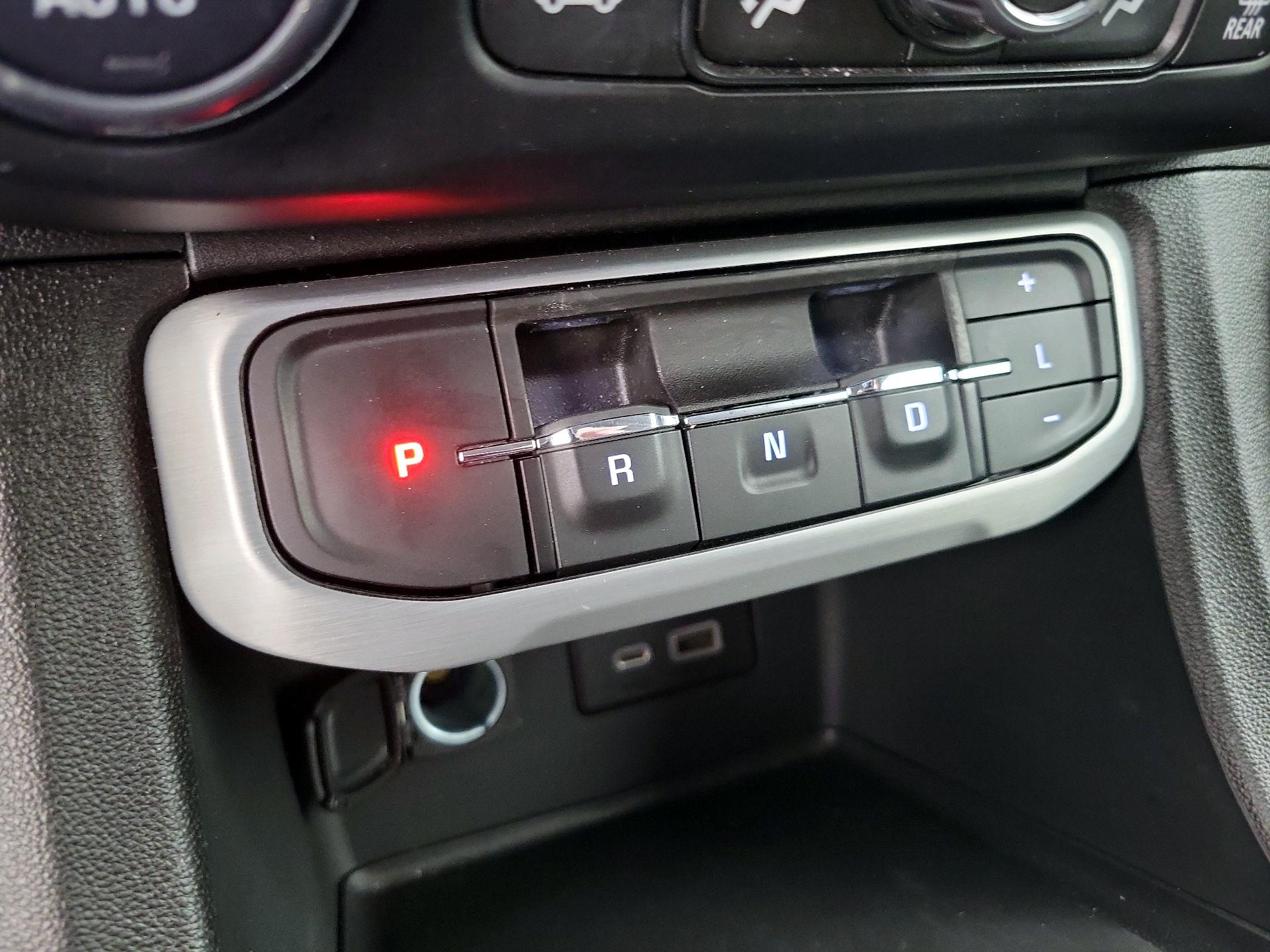 Thumbnail: 2023 GMC Acadia - 18