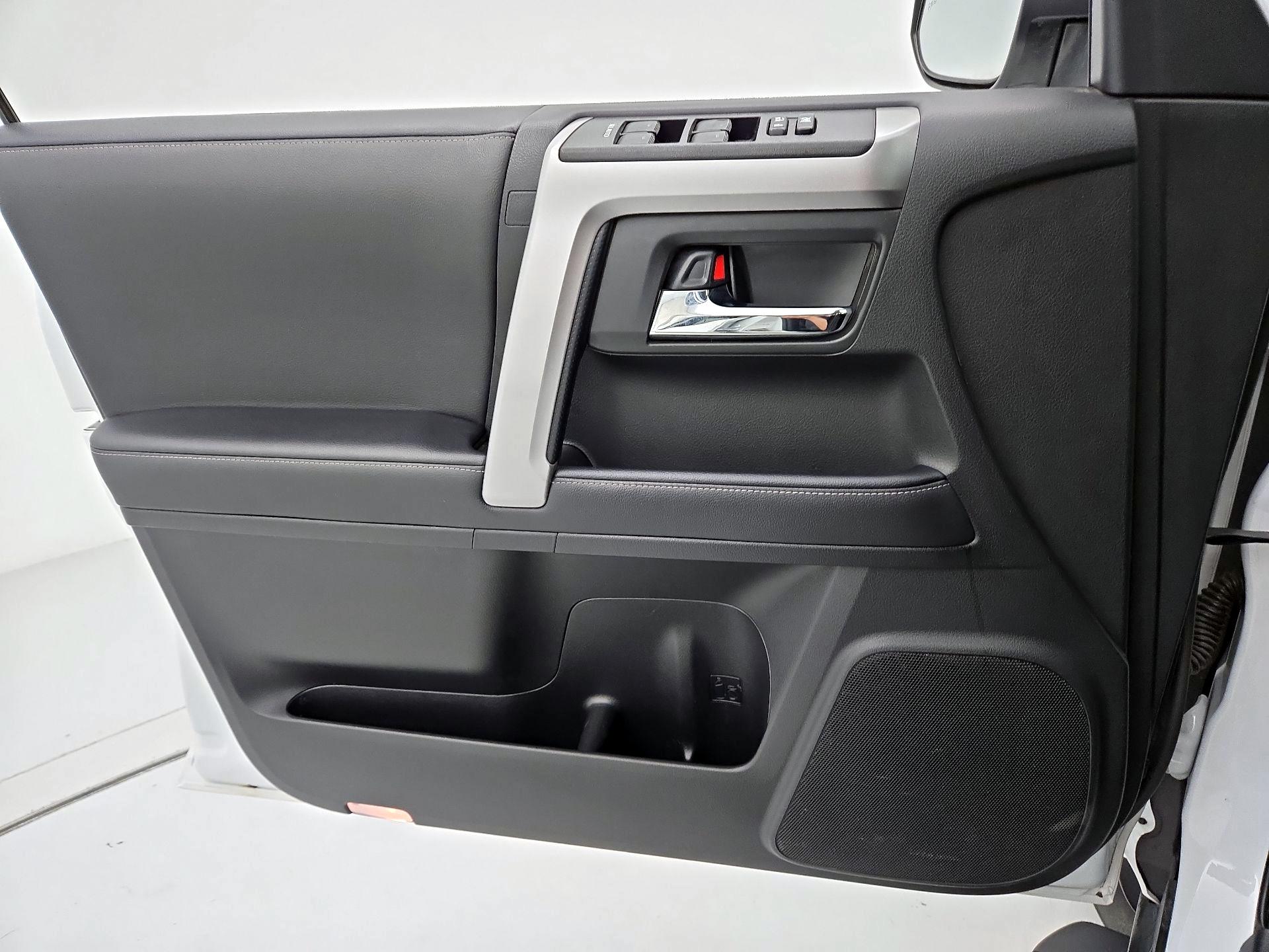 Thumbnail: 2024 Toyota 4Runner - 12