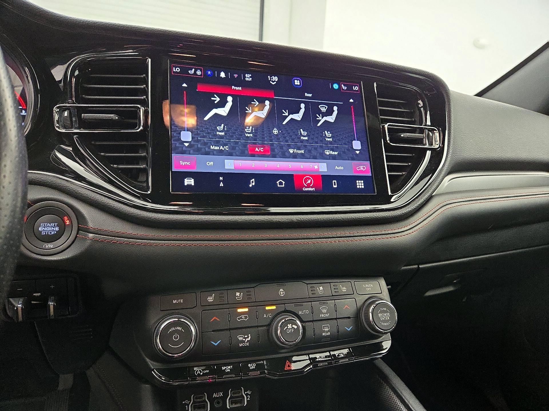 Thumbnail: 2023 Dodge Durango - 17