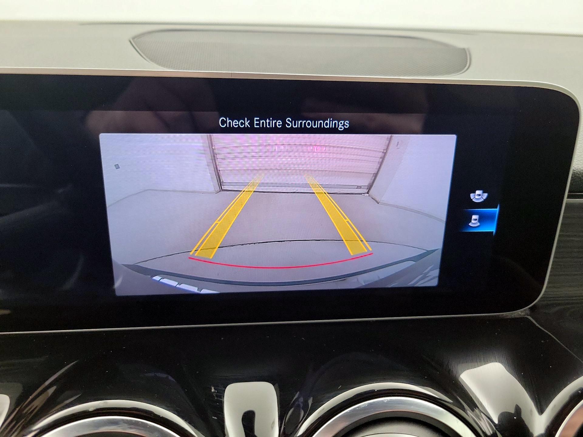 Thumbnail: 2020 Mercedes-Benz GLB - 14