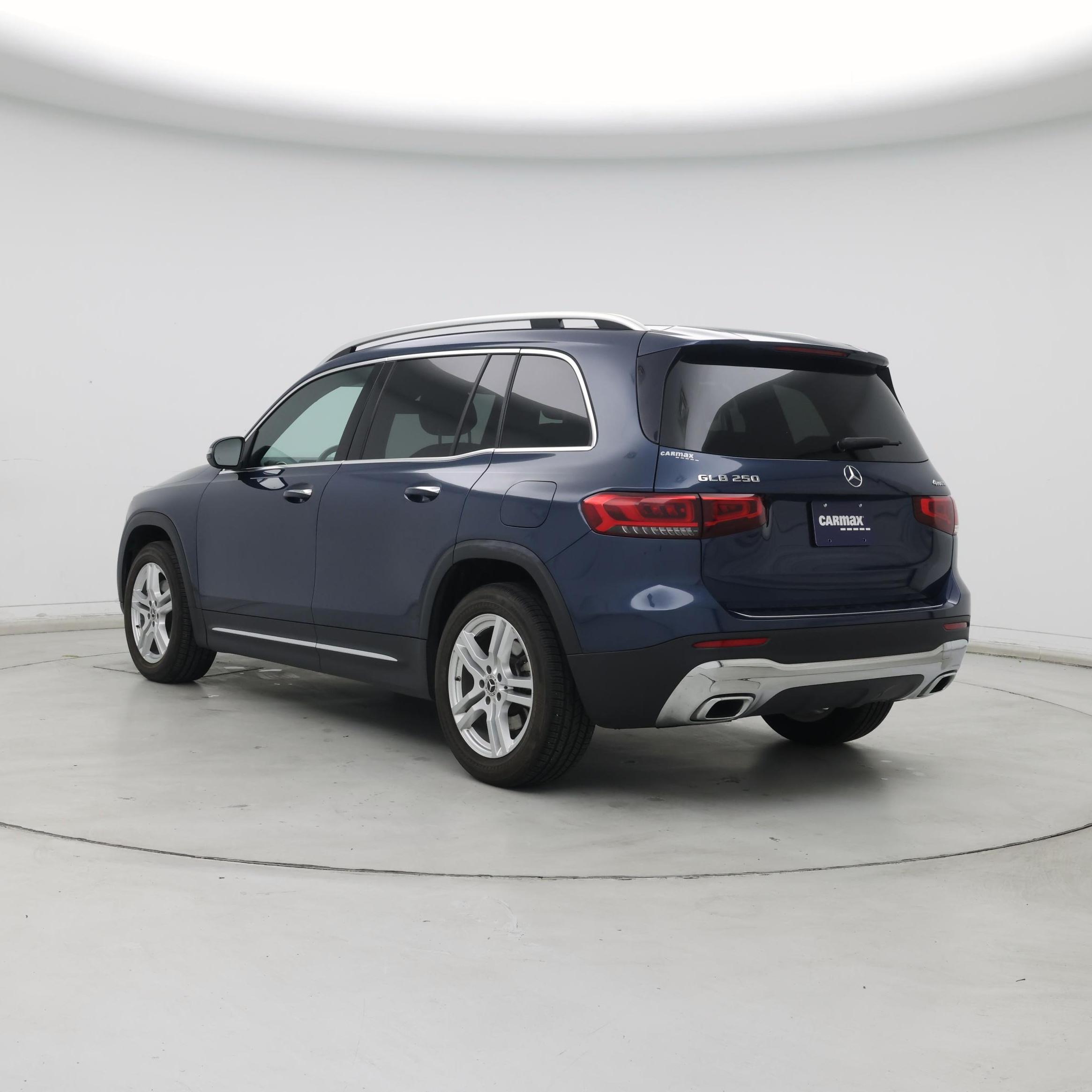 Thumbnail: 2020 Mercedes-Benz GLB - 2