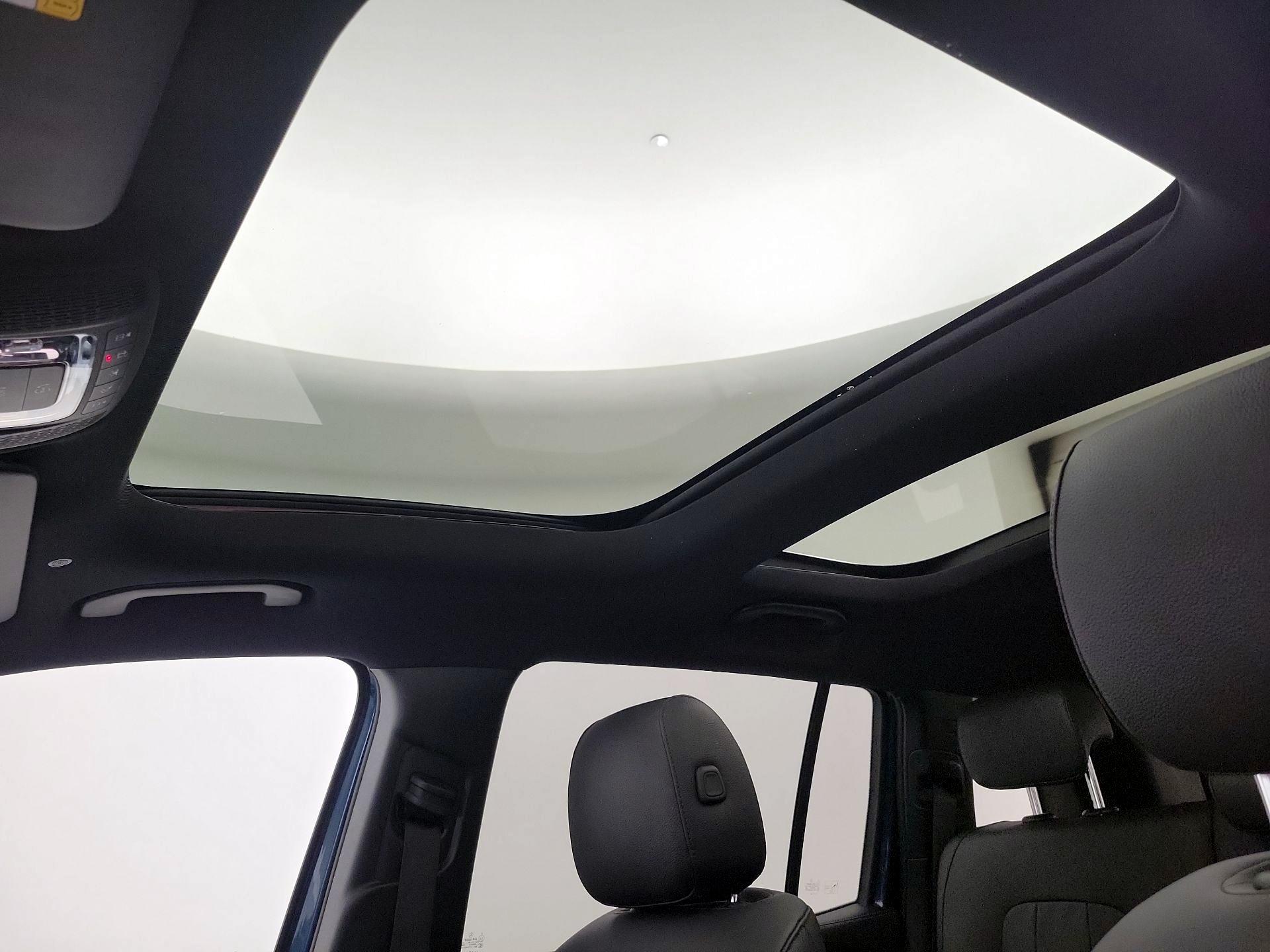 Thumbnail: 2020 Mercedes-Benz GLB - 19