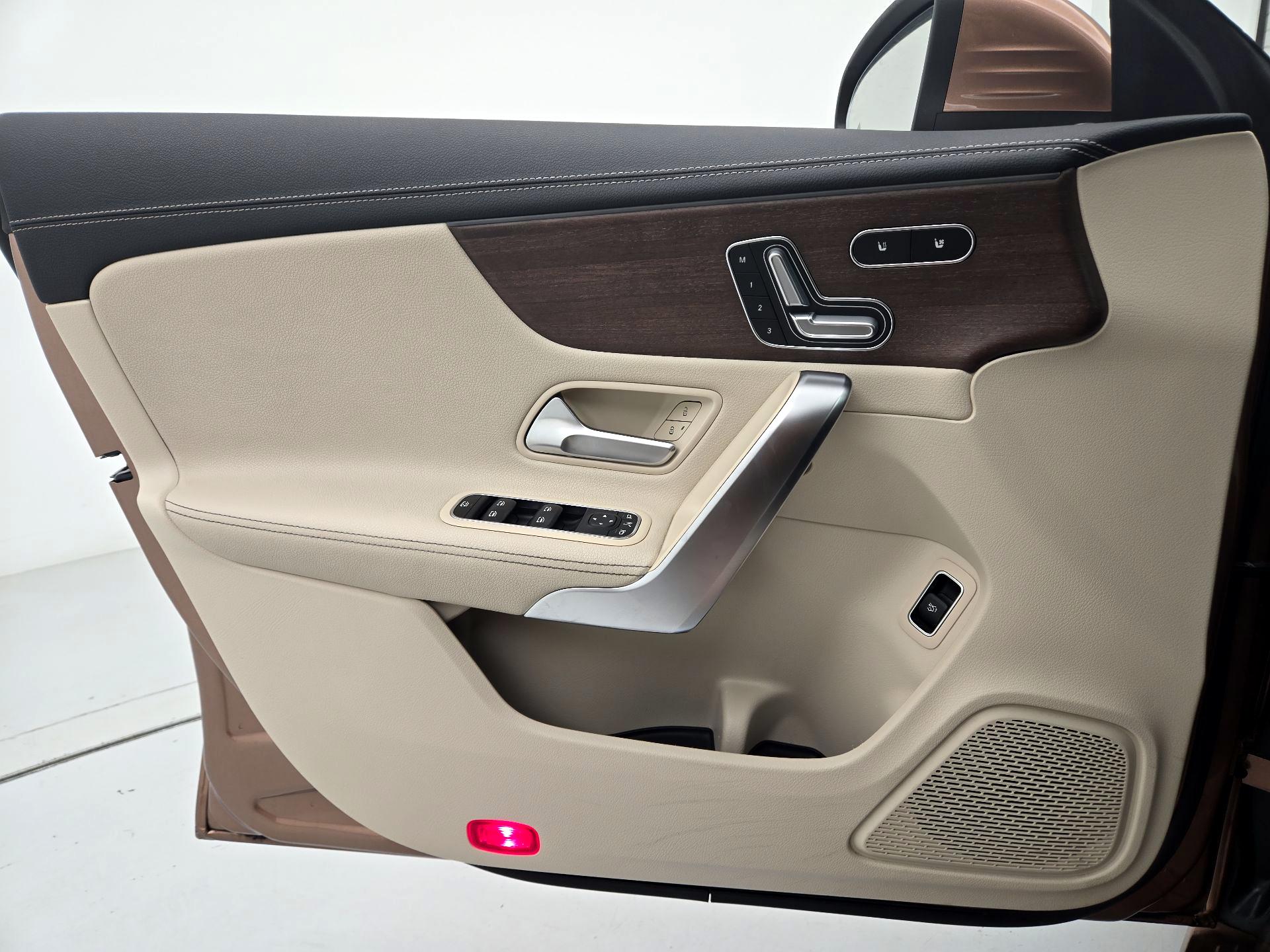 Thumbnail: 2022 Mercedes-Benz CLA - 12