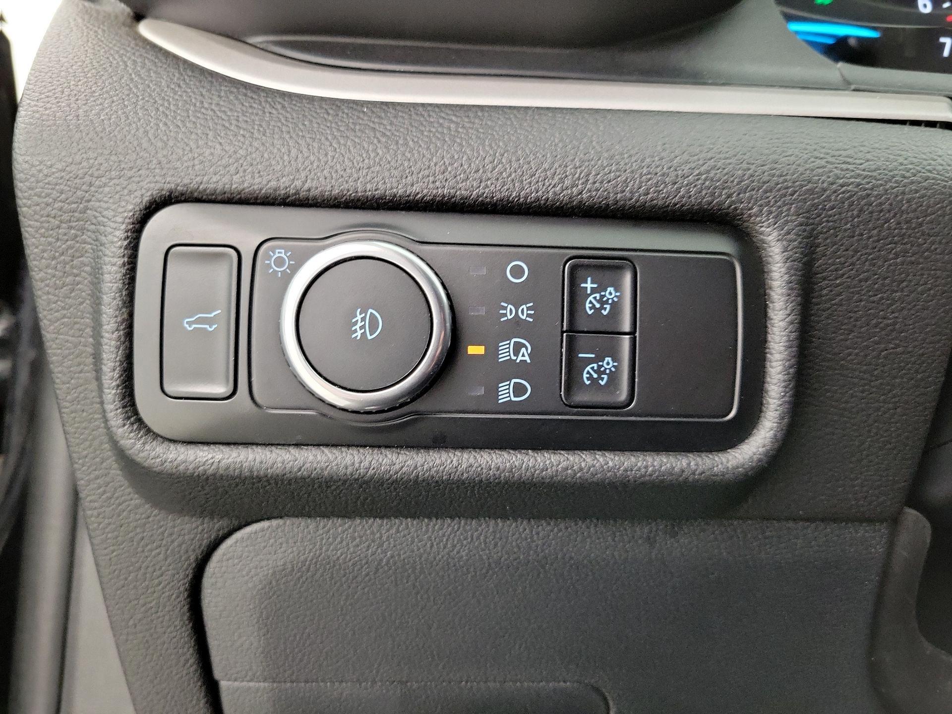 Thumbnail: 2023 Ford Explorer - 13