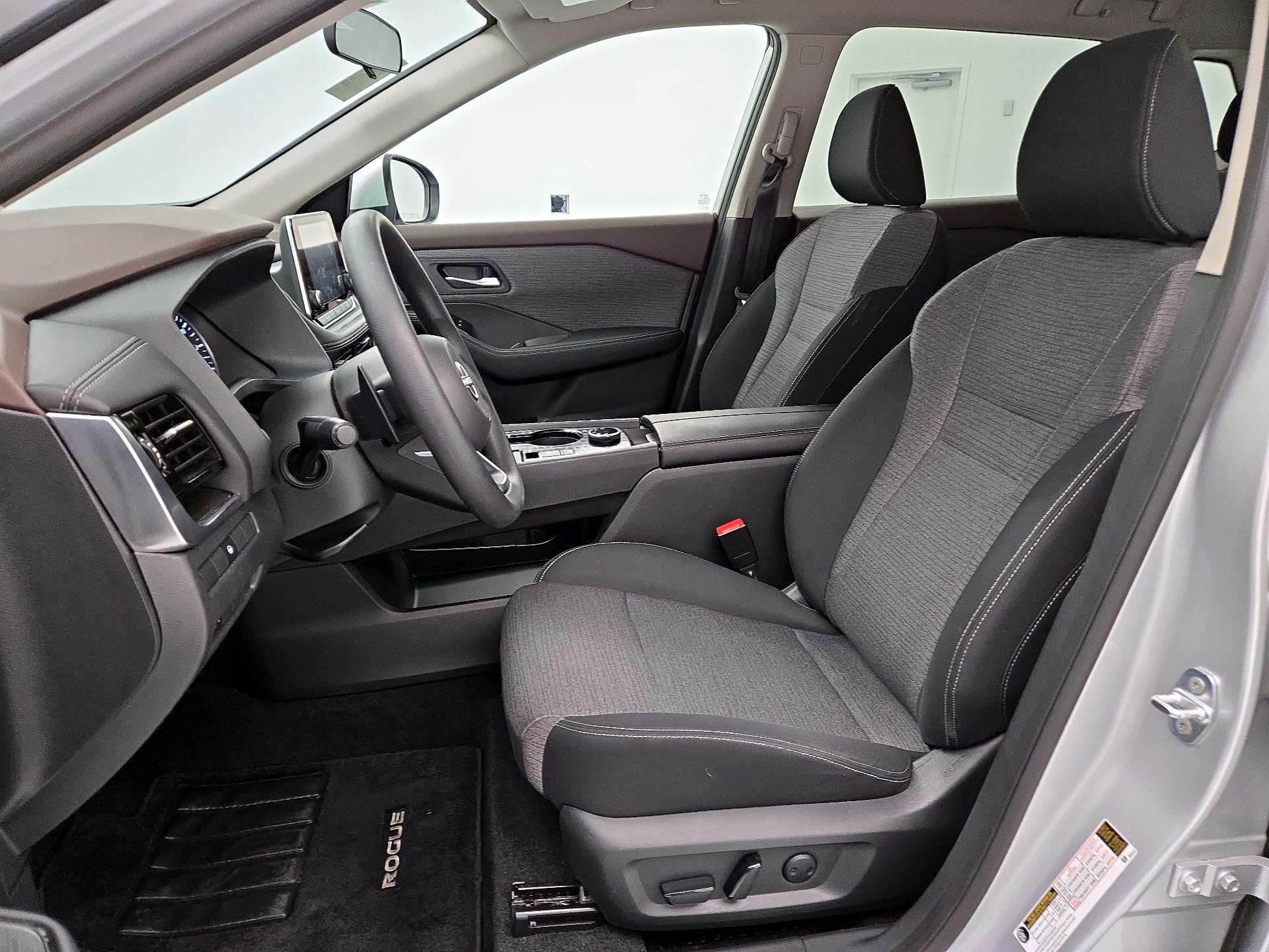 Thumbnail: 2023 Nissan Rogue - 11