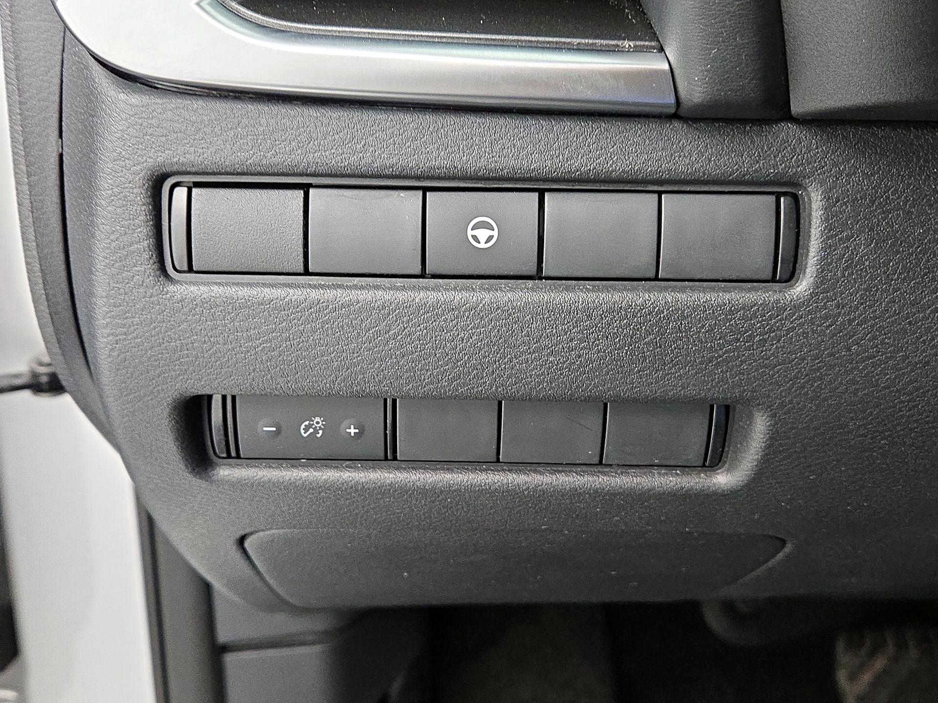 Thumbnail: 2023 Nissan Rogue - 13