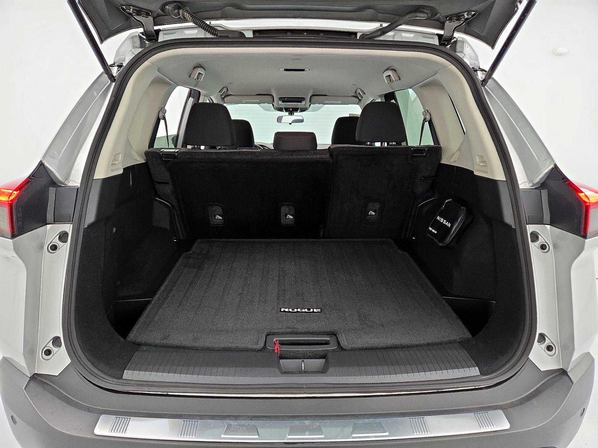 Thumbnail: 2023 Nissan Rogue - 20