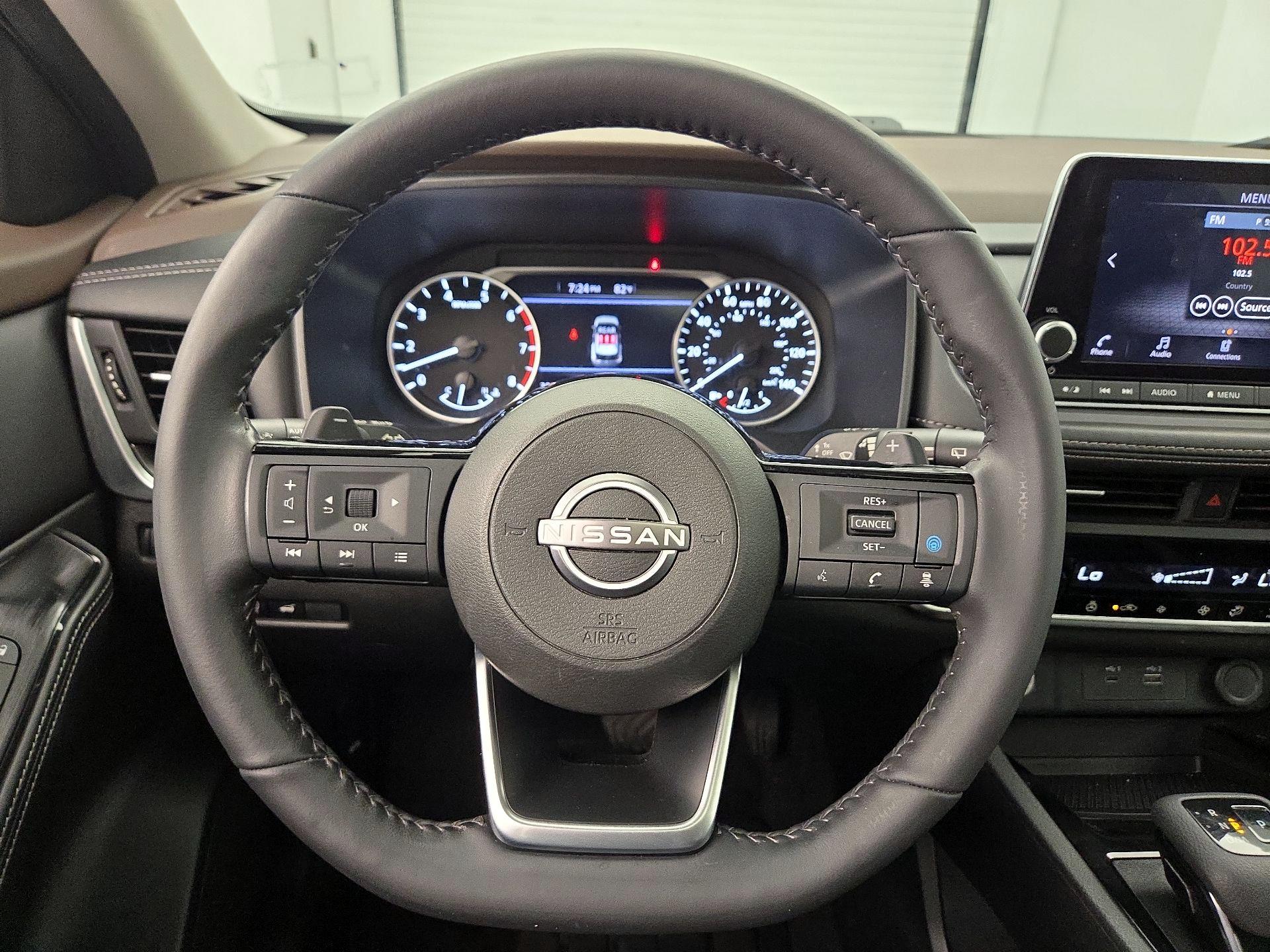 Thumbnail: 2023 Nissan Rogue - 10