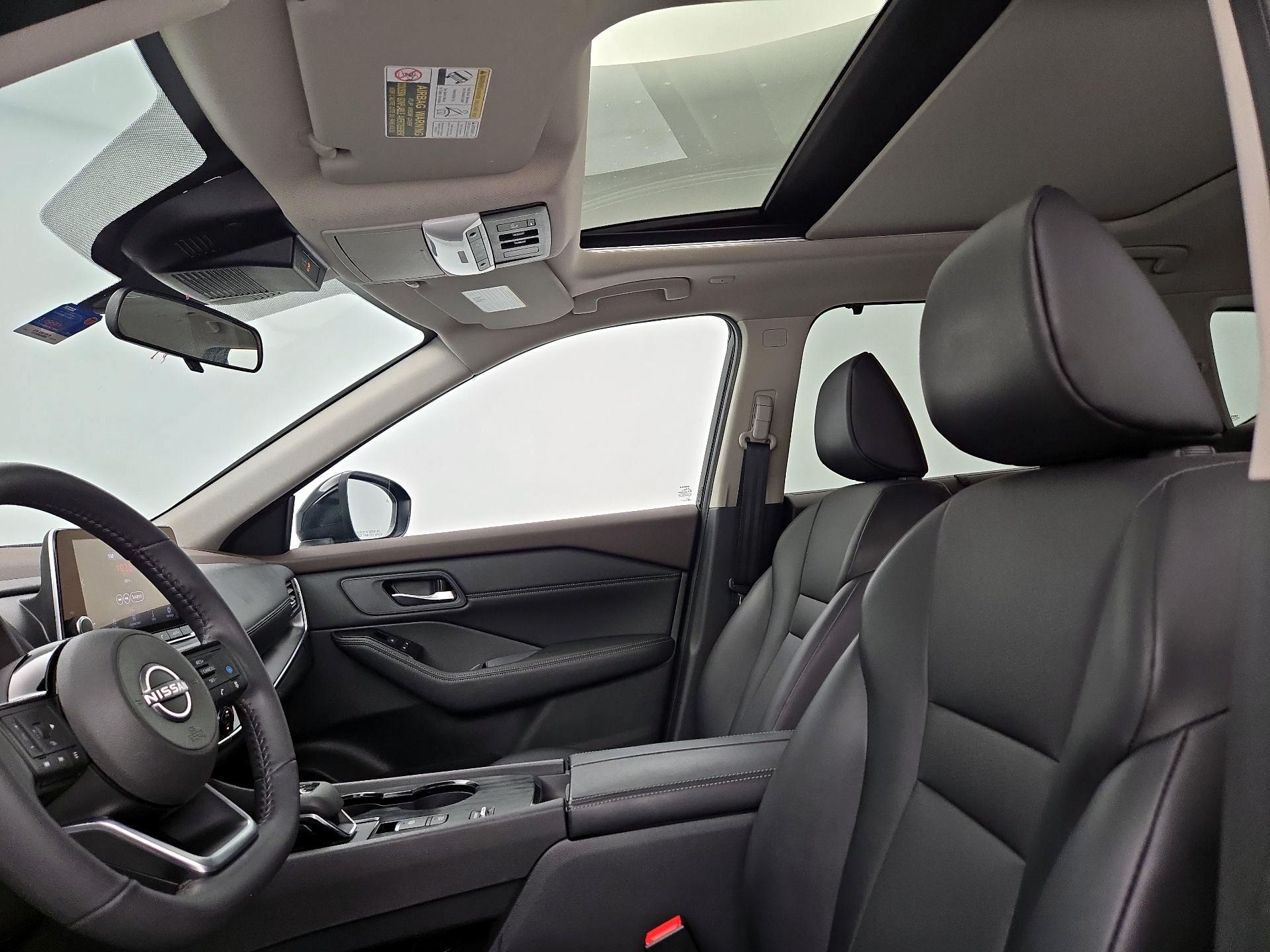 Thumbnail: 2023 Nissan Rogue - 19