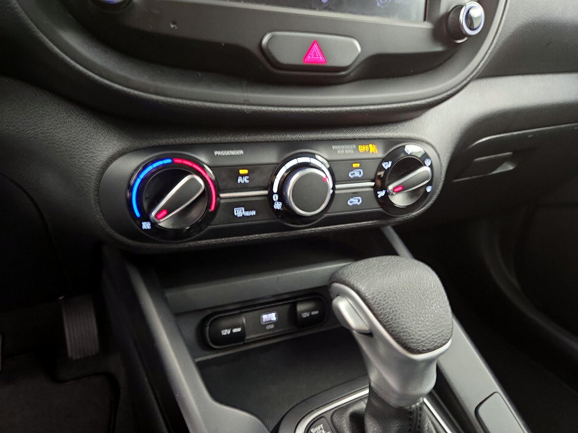 Thumbnail: 2023 Kia Soul - 16