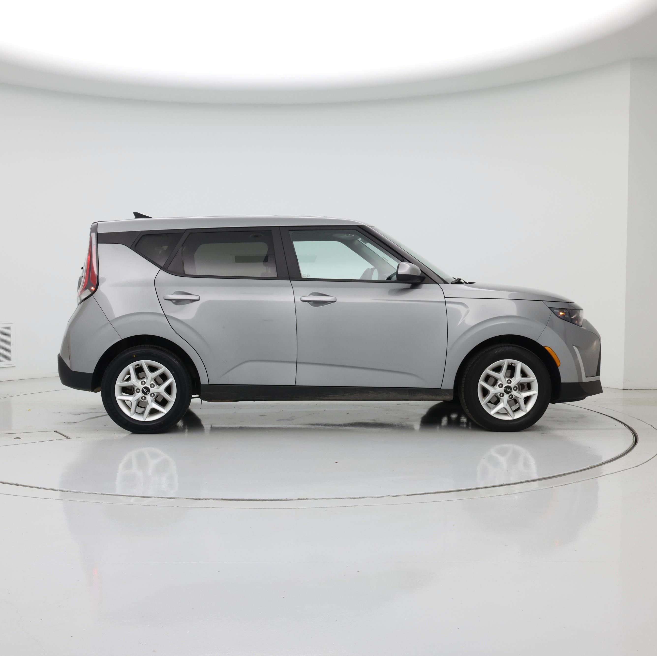 Thumbnail: 2023 Kia Soul - 7