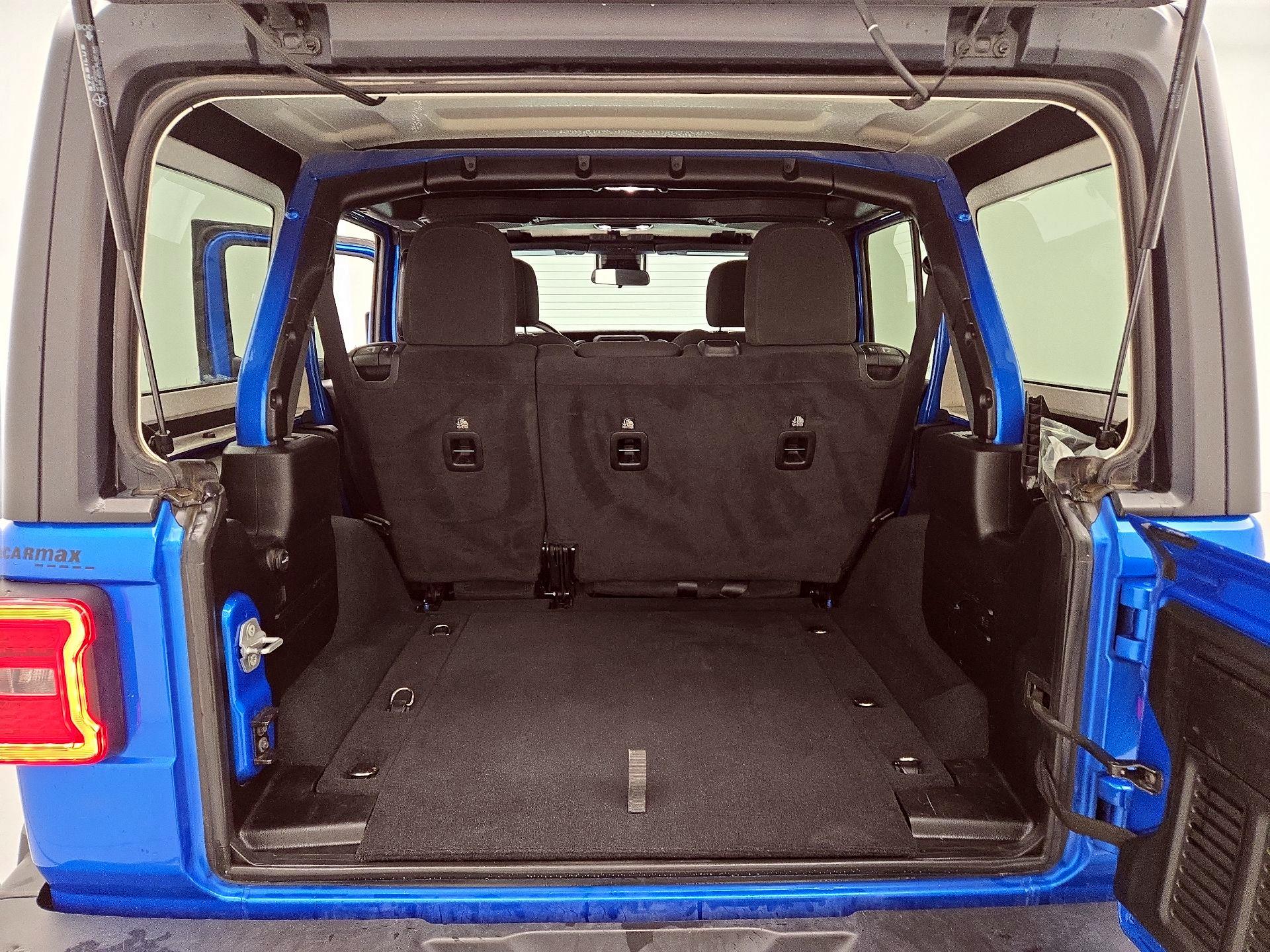 Thumbnail: 2022 Jeep Wrangler - 20