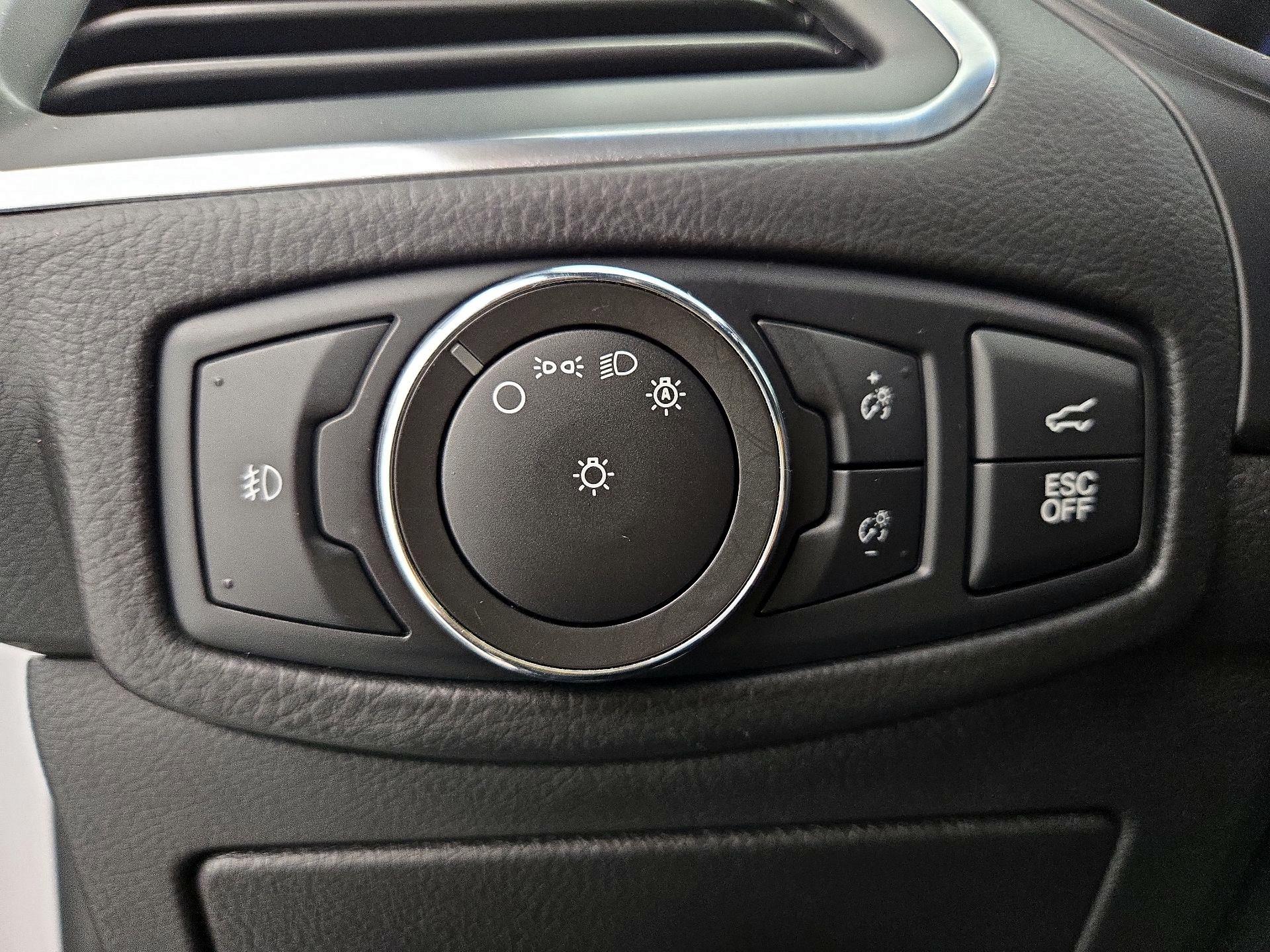 Thumbnail: 2022 Ford Edge - 13